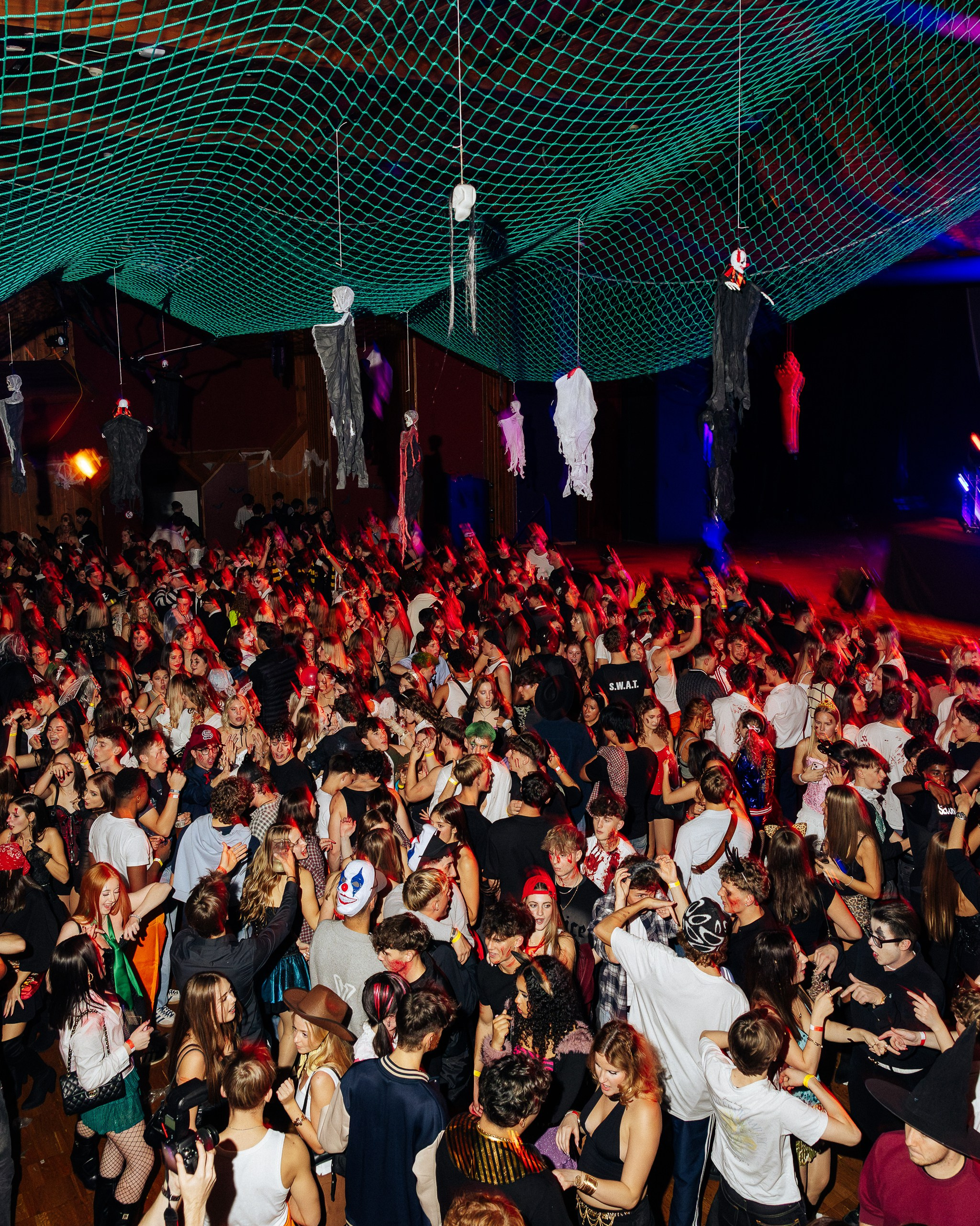 Halloween Telfs 2025. 808Media – Professionelle Foto- und Videografie für Restaurants, Hotels, Events und Hochzeiten in Innsbruck und Tirol