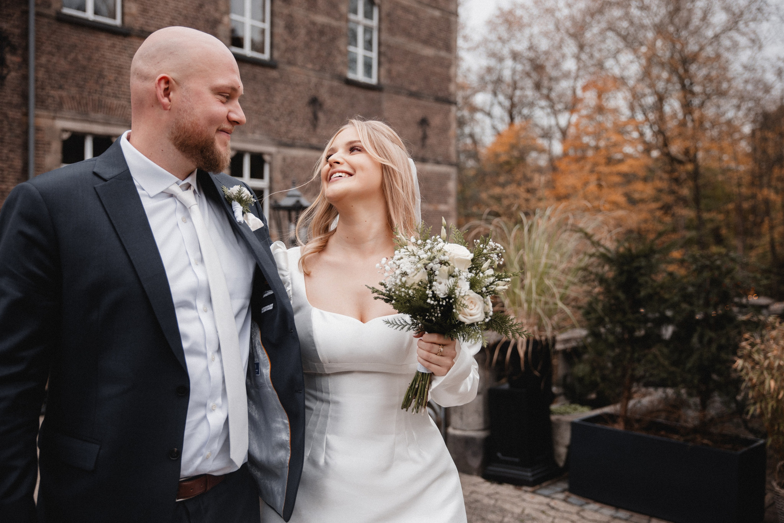 Louisa & Niklas | Schlosshotel Hugenpoet. Photographer in Bochum Dolia Halyna