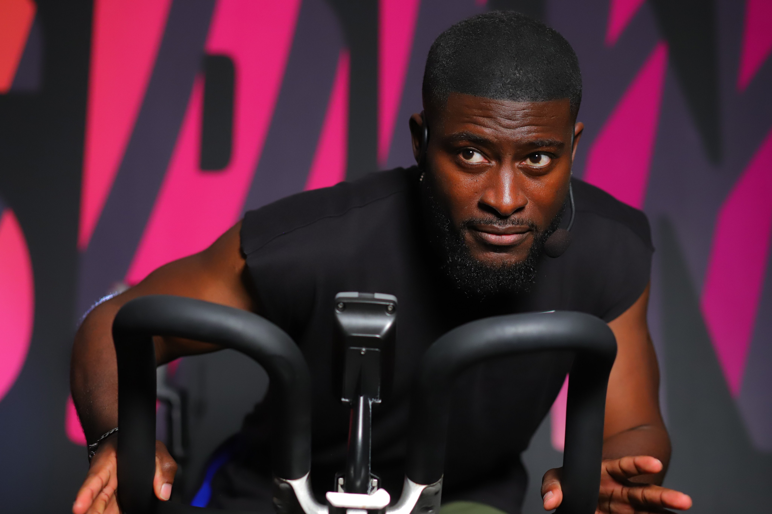 Fashion & Product. Lu’jain’s Studio| Female Wedding, Maternity & Lifestyle Photographer London, UK