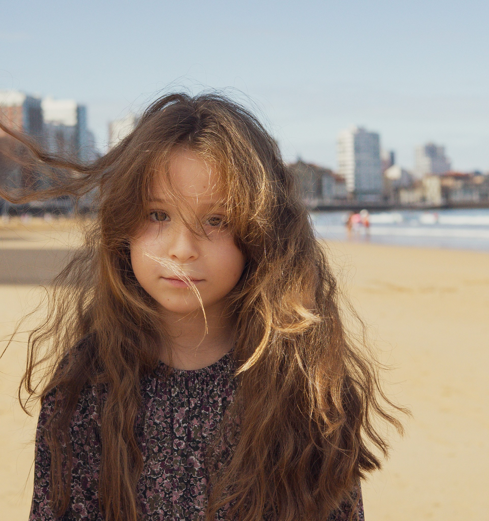 Beach Photoshoot with Mom & Twins | Natural Family Portraits