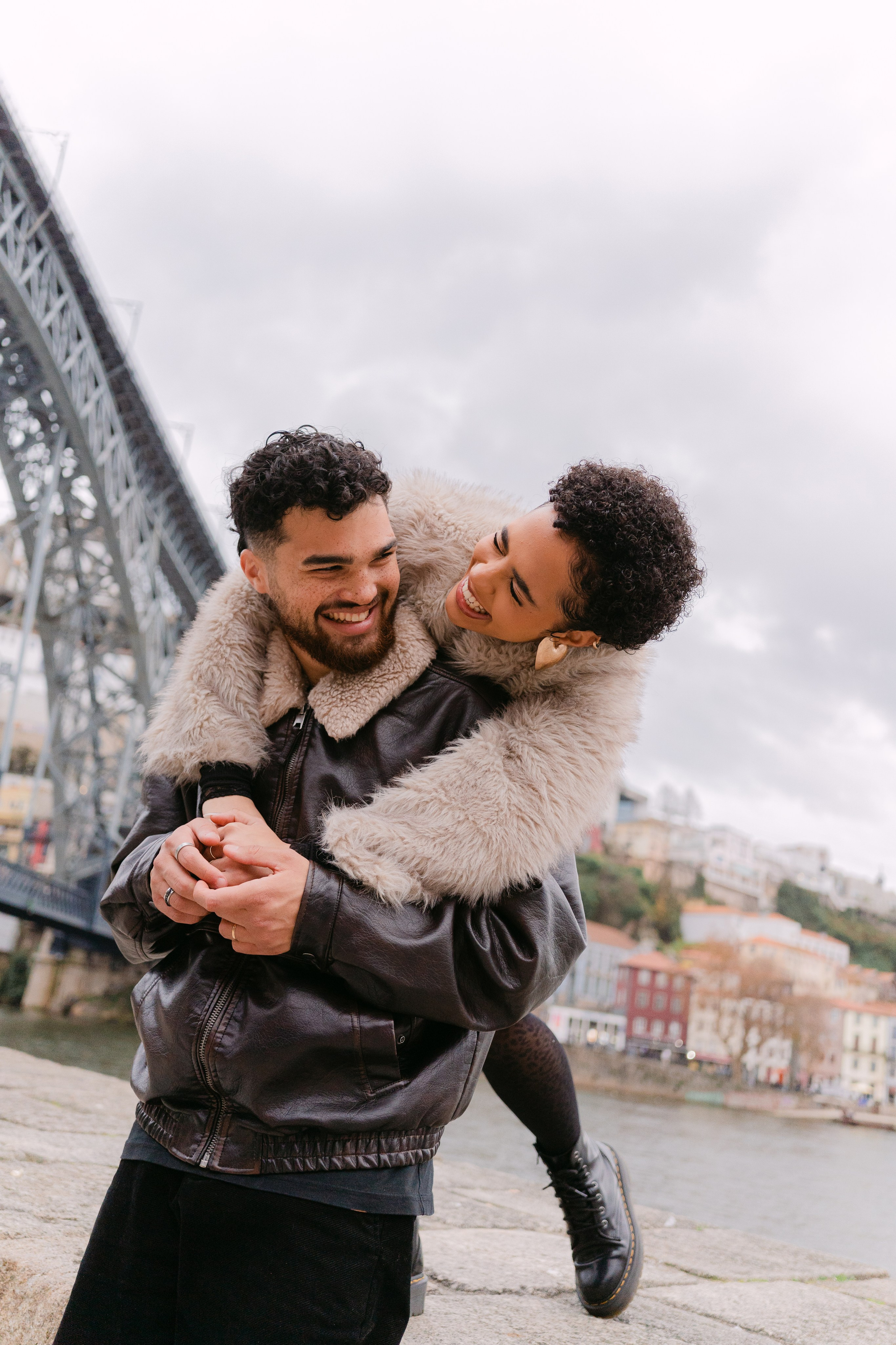 Emily e Mikael. Davi Valente