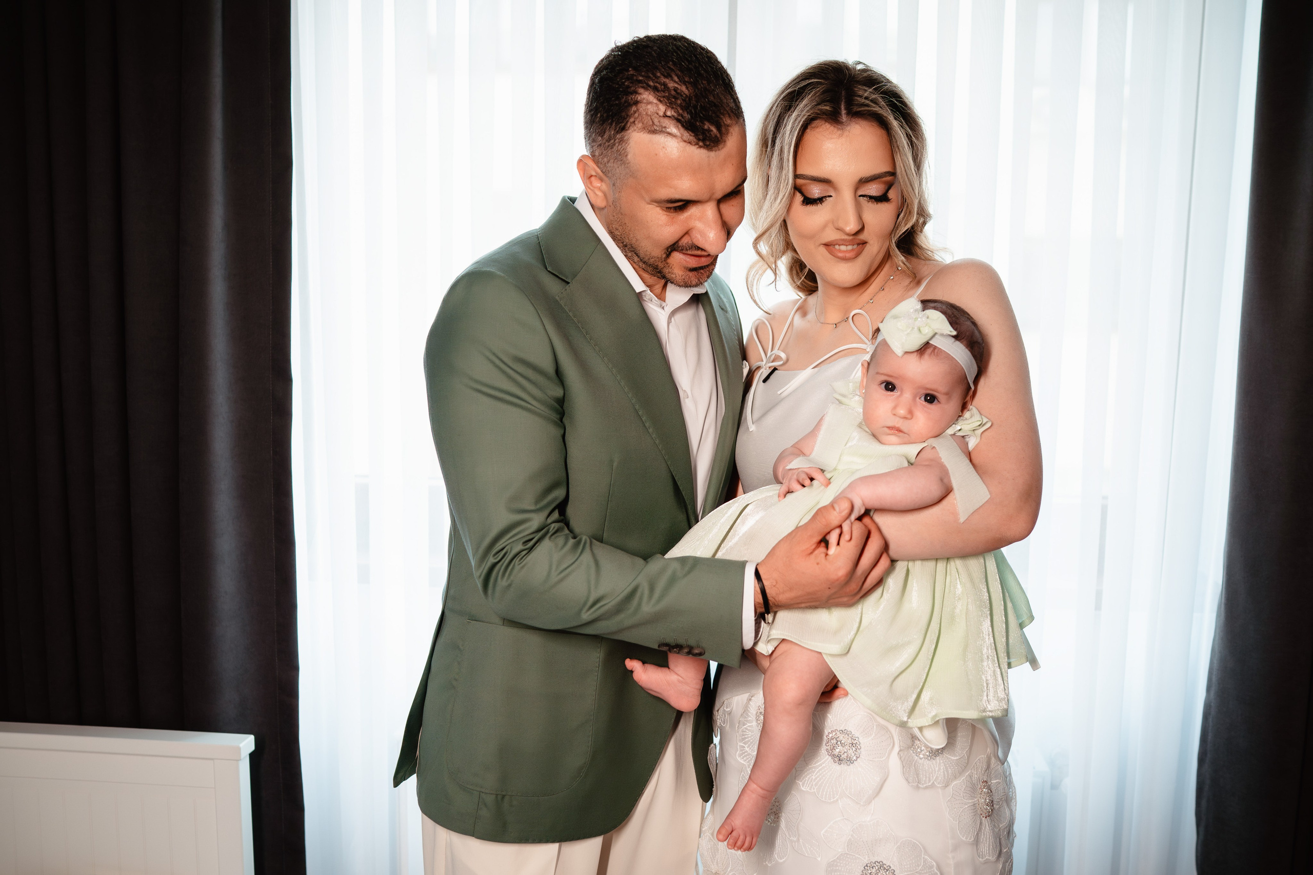 Thea. Fotograf nunta si evenimente Giurgiu