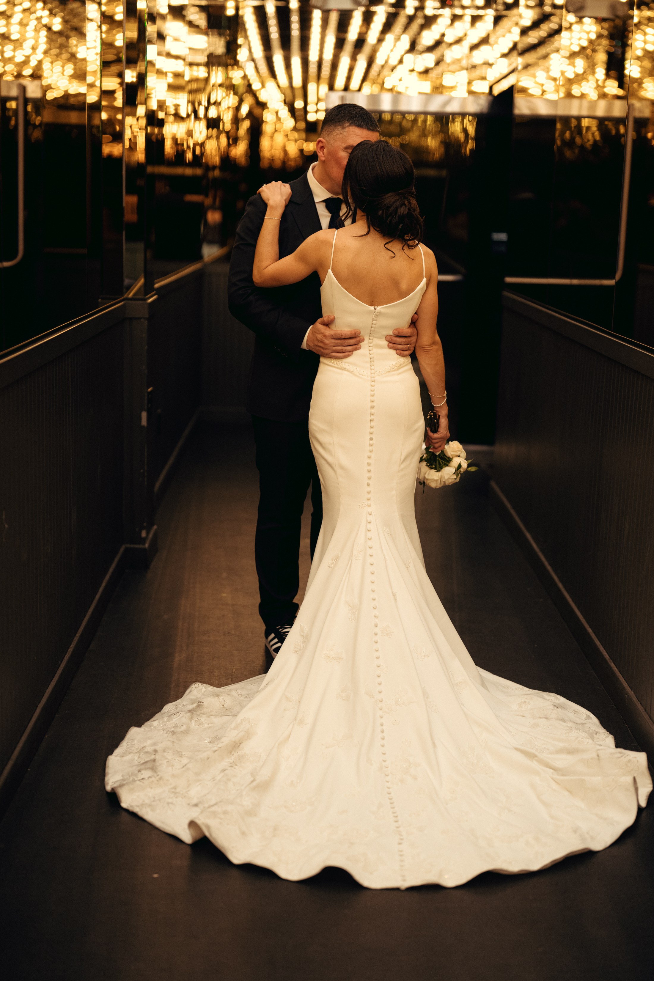 Lara&Dan. Wedding & elopement photographer Viktoriya Kravtsov. Las Vegas
