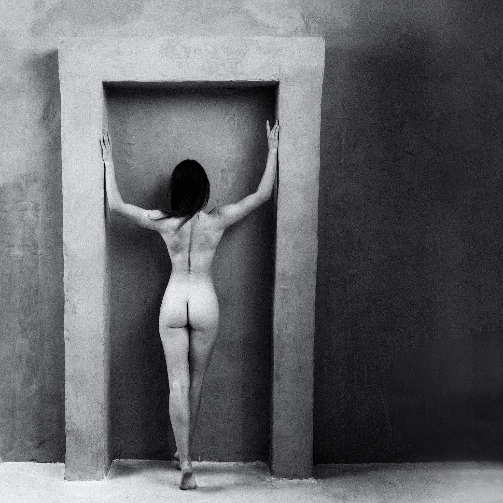 Black and White Image gallery of Tomer Weiss Fine art