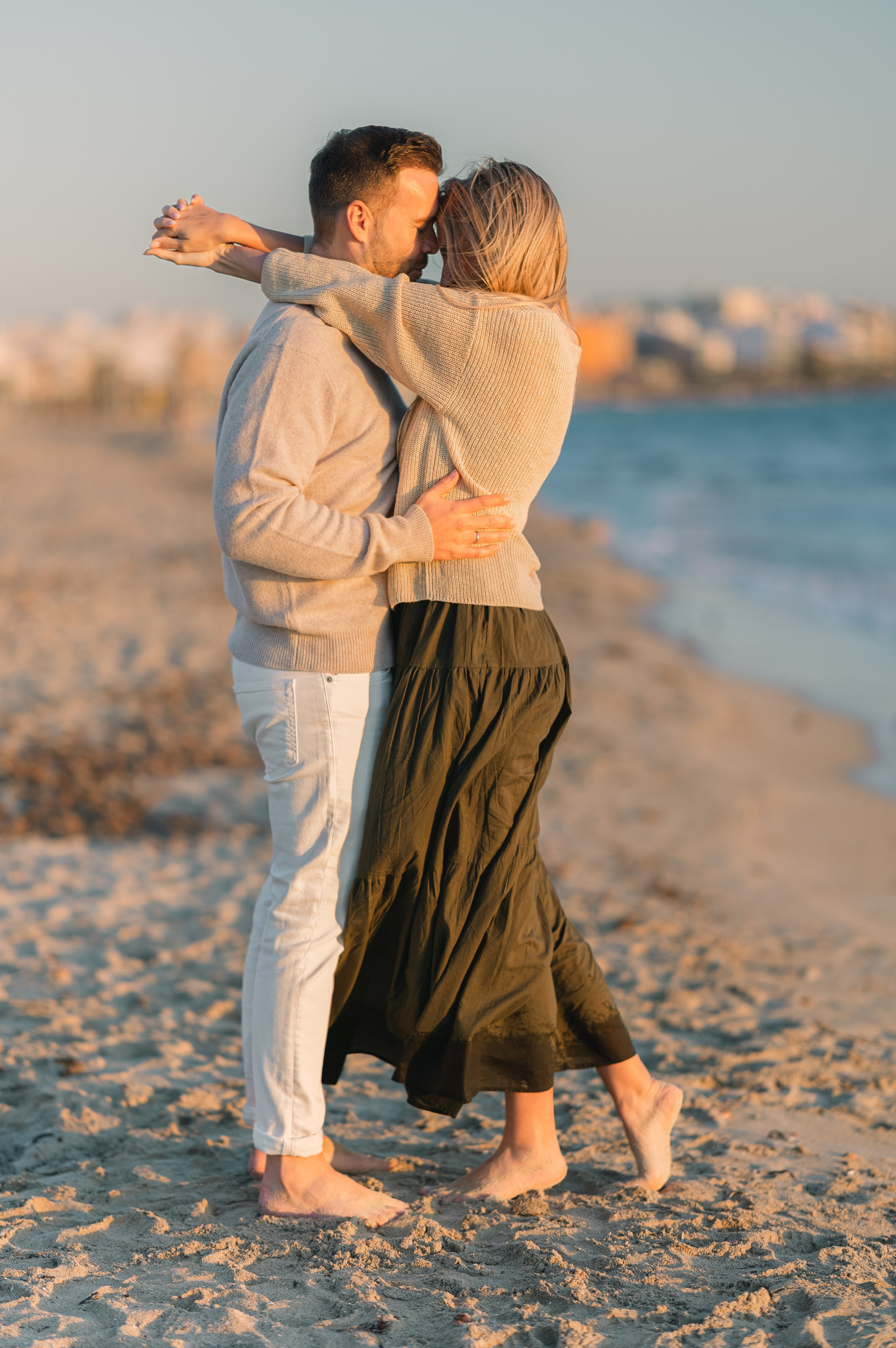 Family & Couple Photoshoot Mallorca S’Arenal Beach — Sunset Session. Photographer in Mallorca