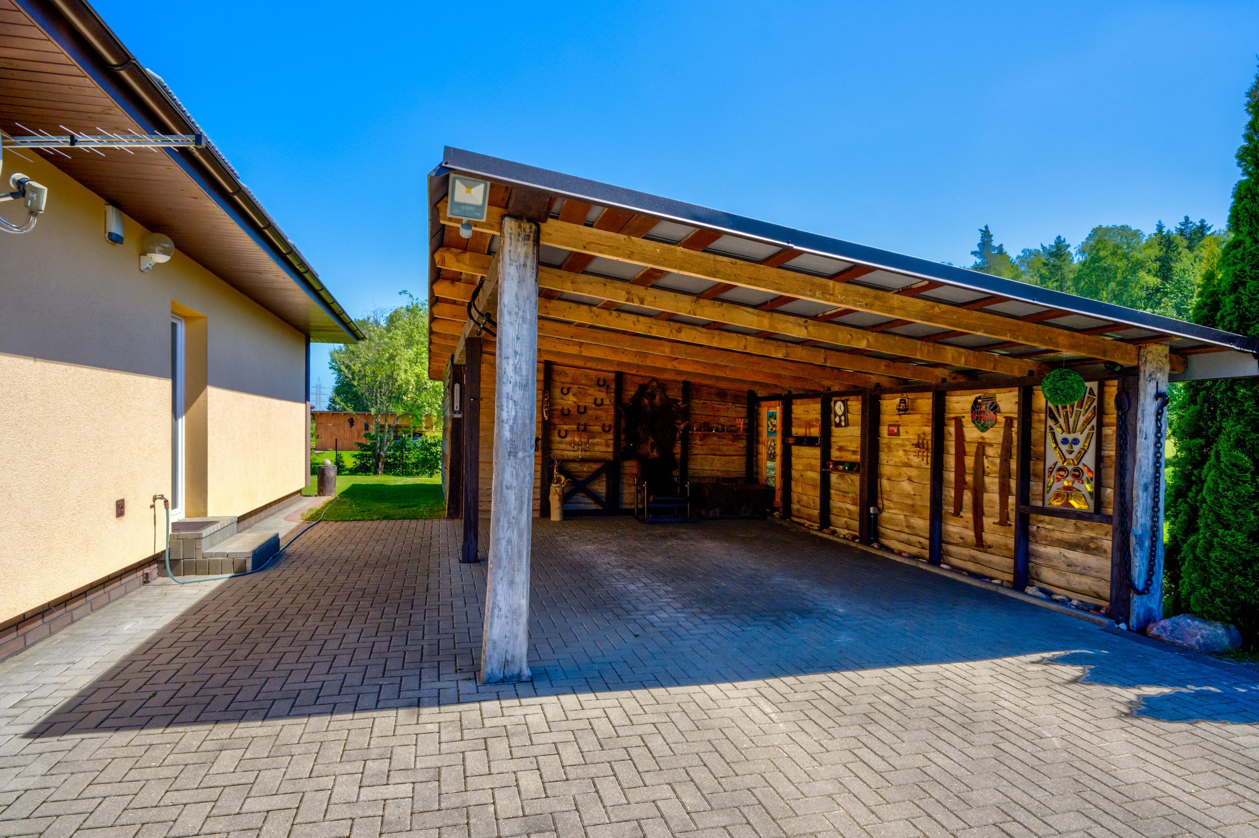 Žudiškių k. Ežero g. 70, Rešes sen. Elina Sapiega fotografė Vilniuje