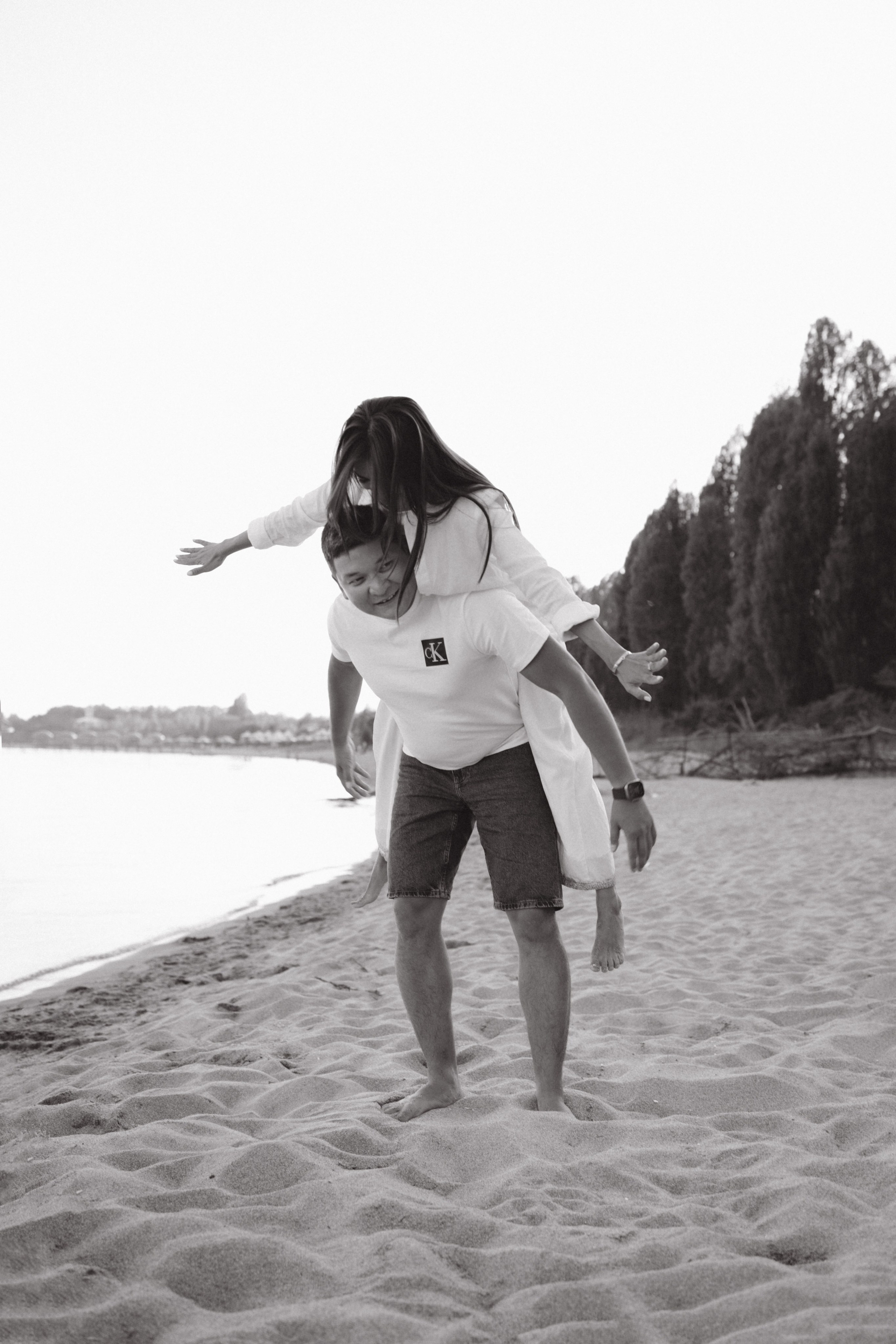 Family at Sunset. Фотограф родов, семей и новорожденных малышей в Дубае