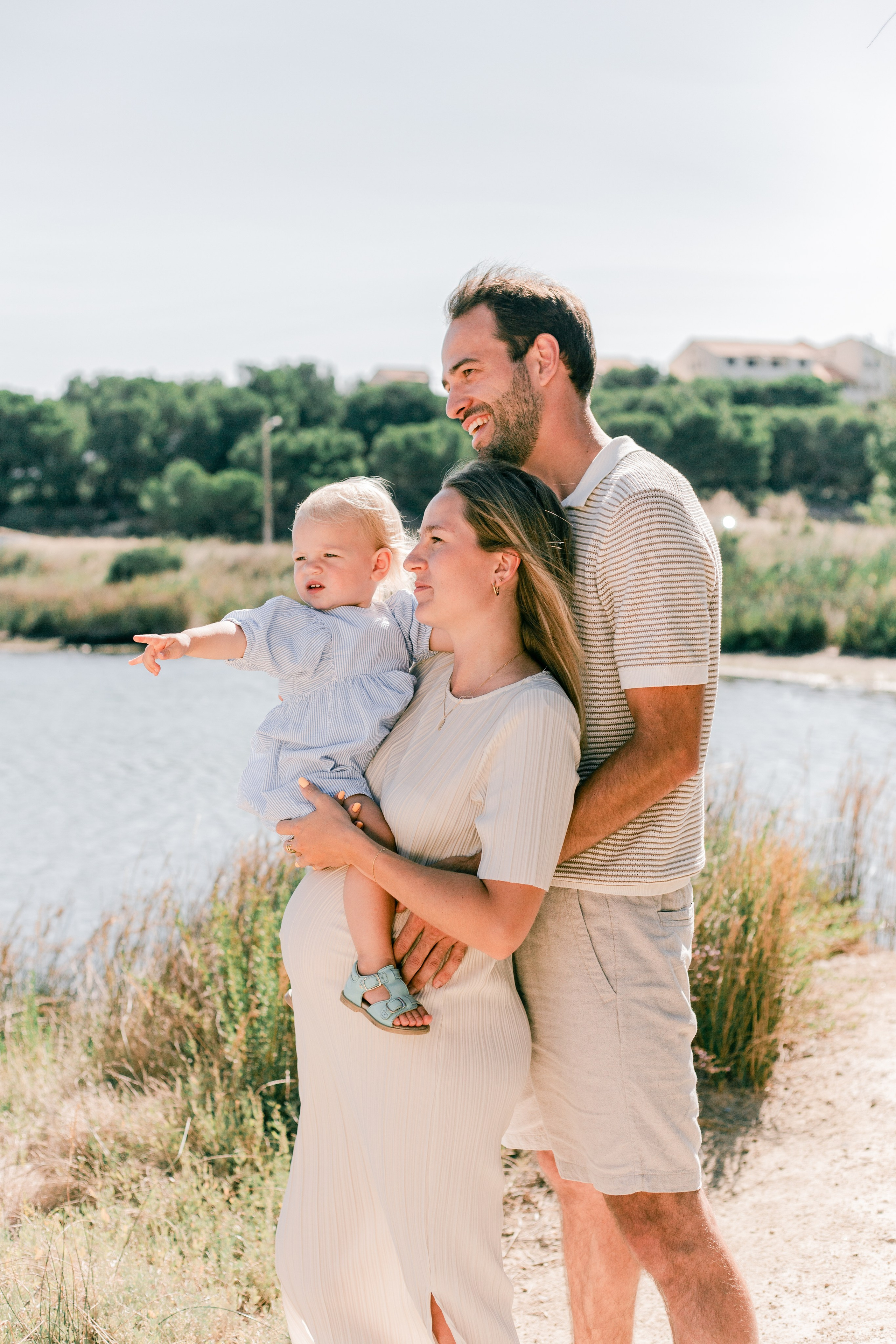Elise et sa famille. Studio photo « Partage ton bonheur » – Photographe famille près de Châtellerault, Poitiers et Tours