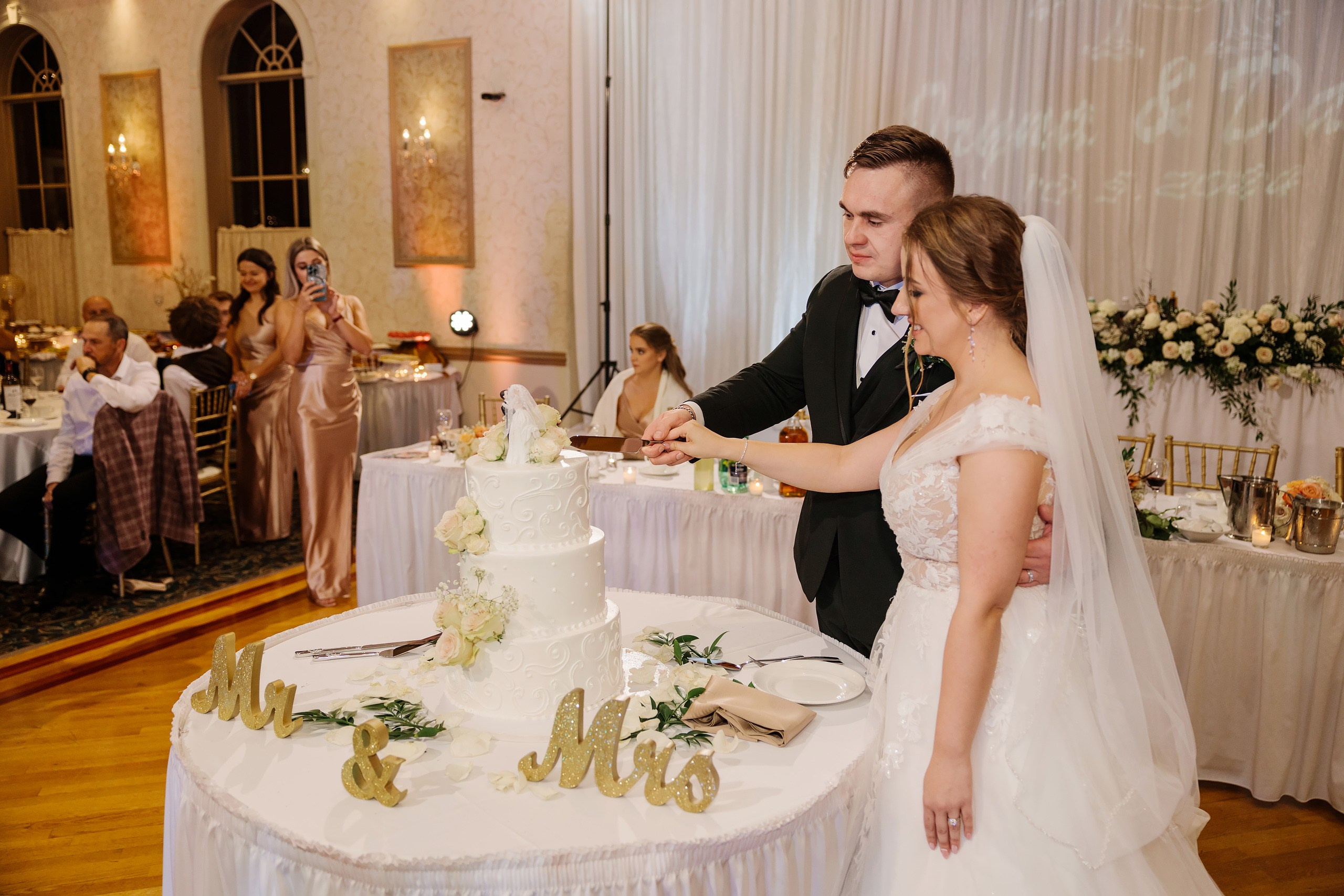 05.10.2024 Wedding. Wedding family event photographer in Chicago Nick Yushevich