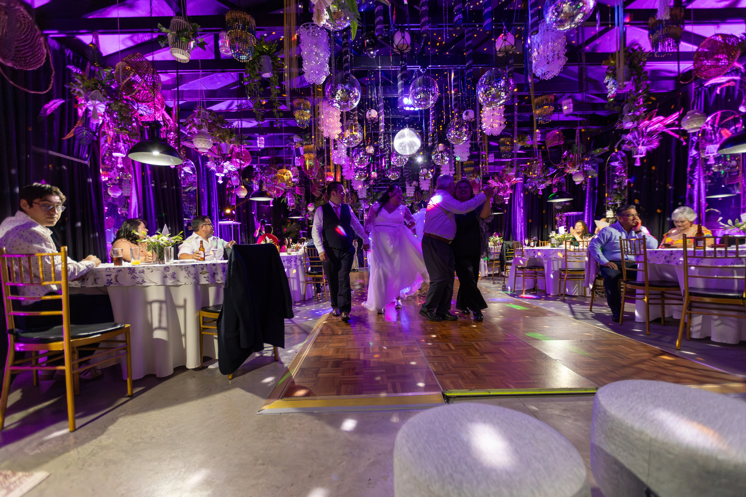 Pamela y Luis. Dinka & Emilio - El arte de preservar lo que no se repite