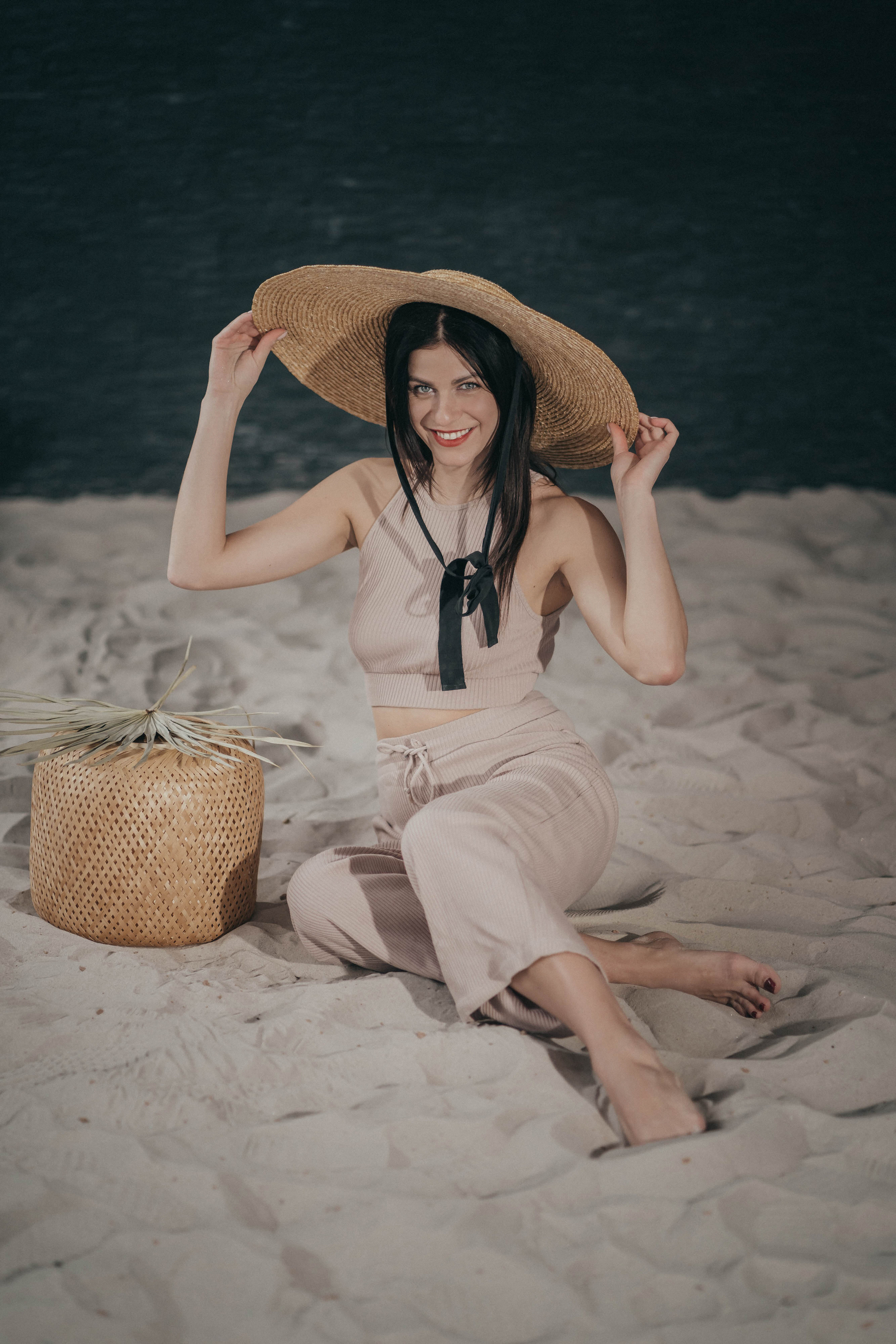 Агата. Главная