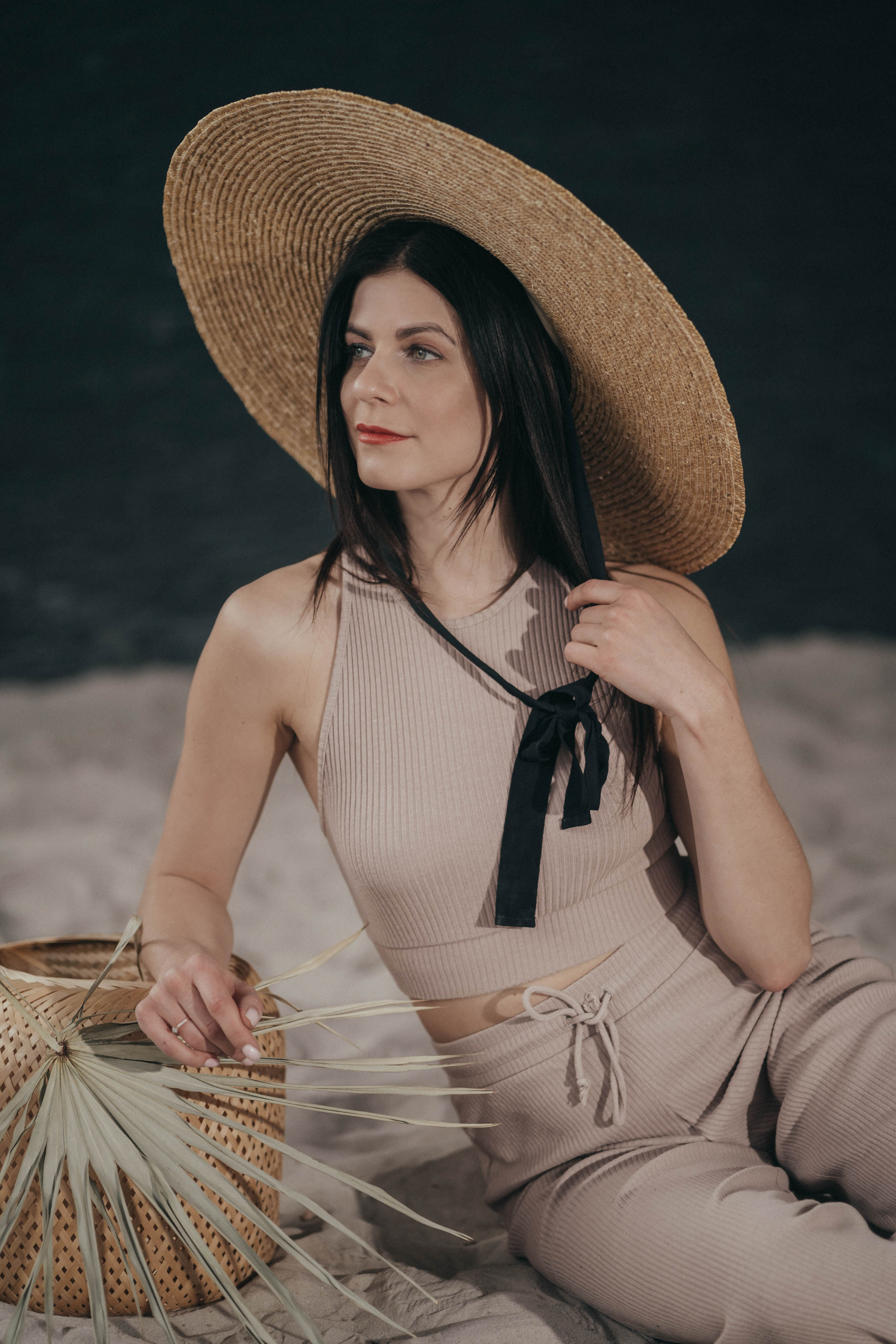 Агата. Главная