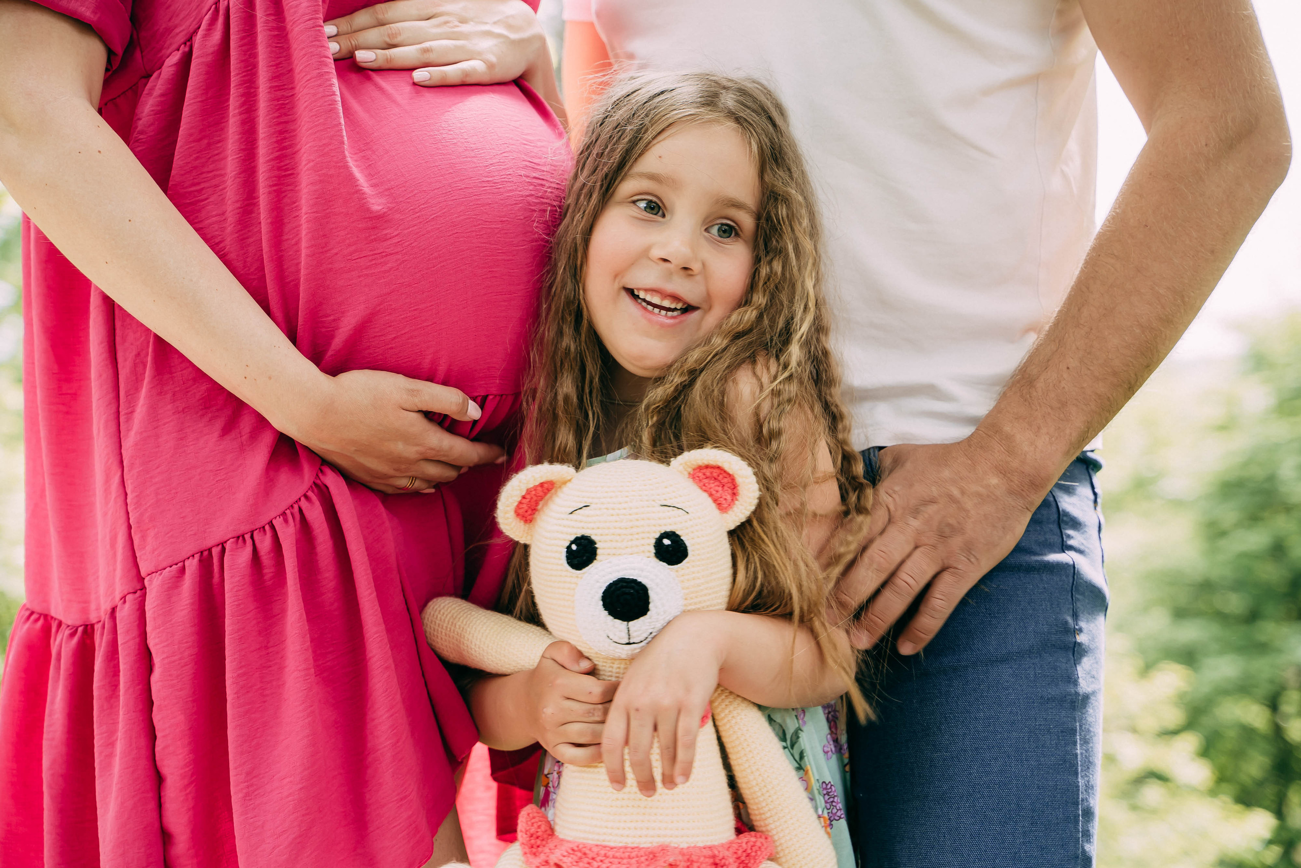 Александр, Нелли и Мишель. Главная