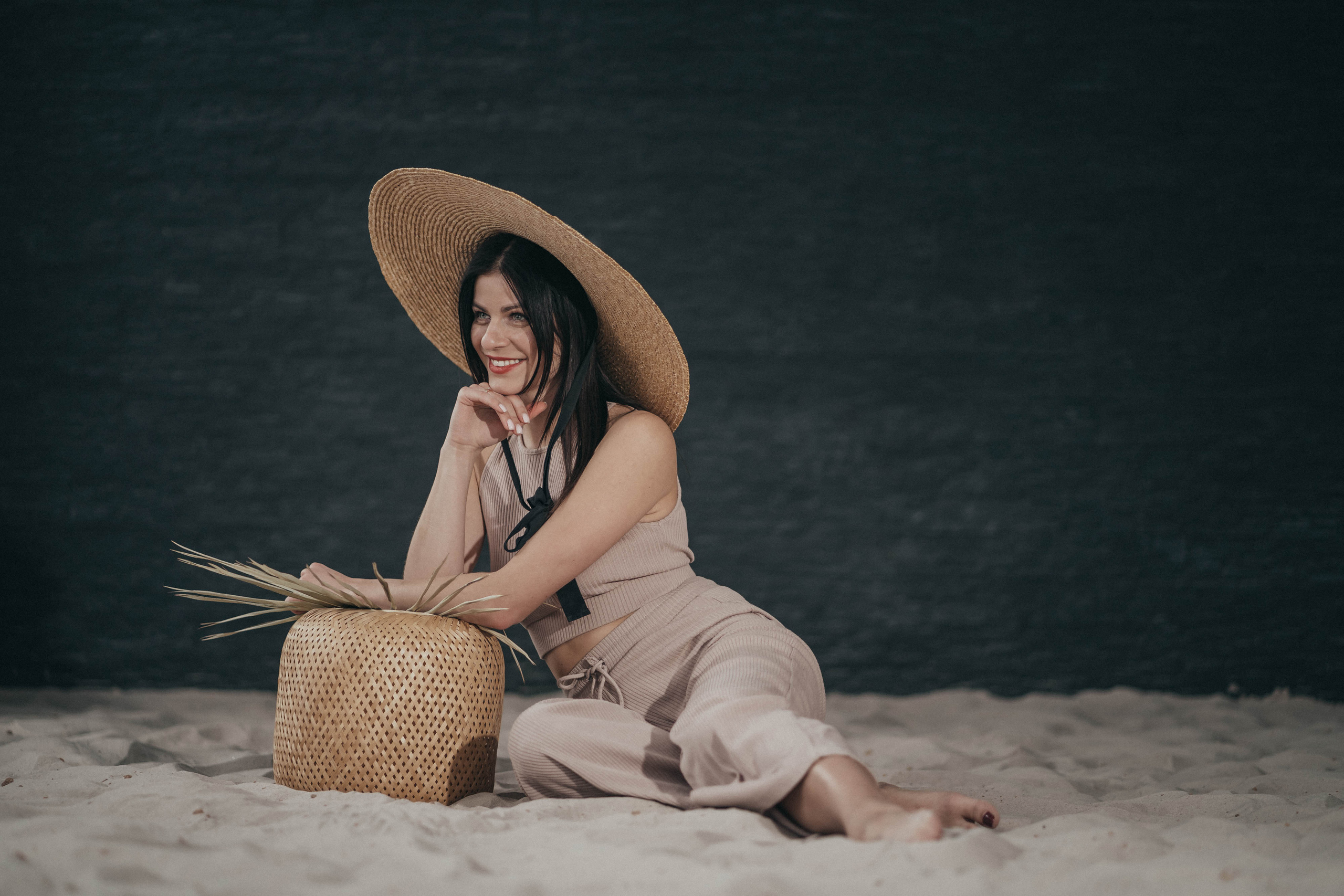 Агата. Главная