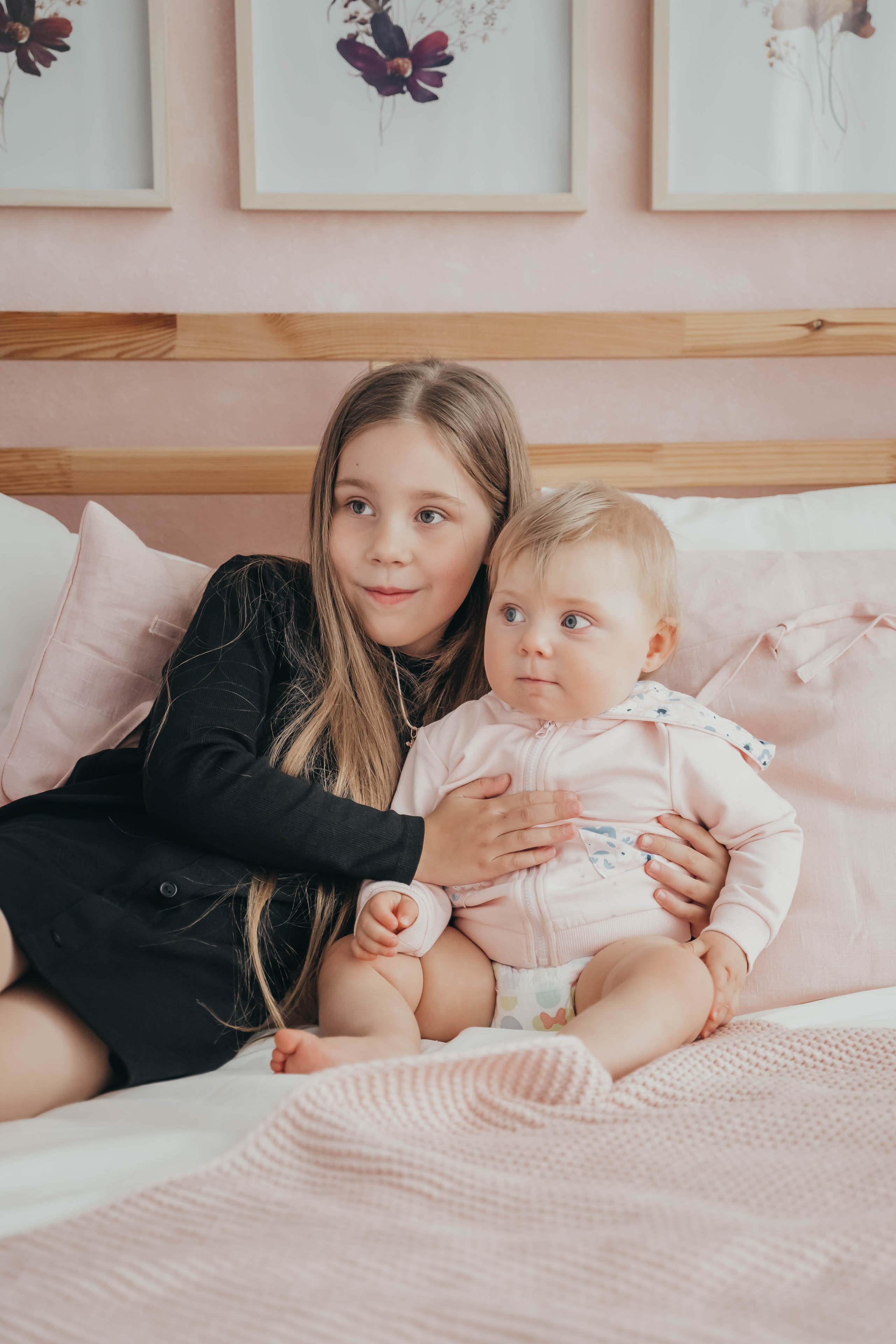 Мия и Нелли. Главная