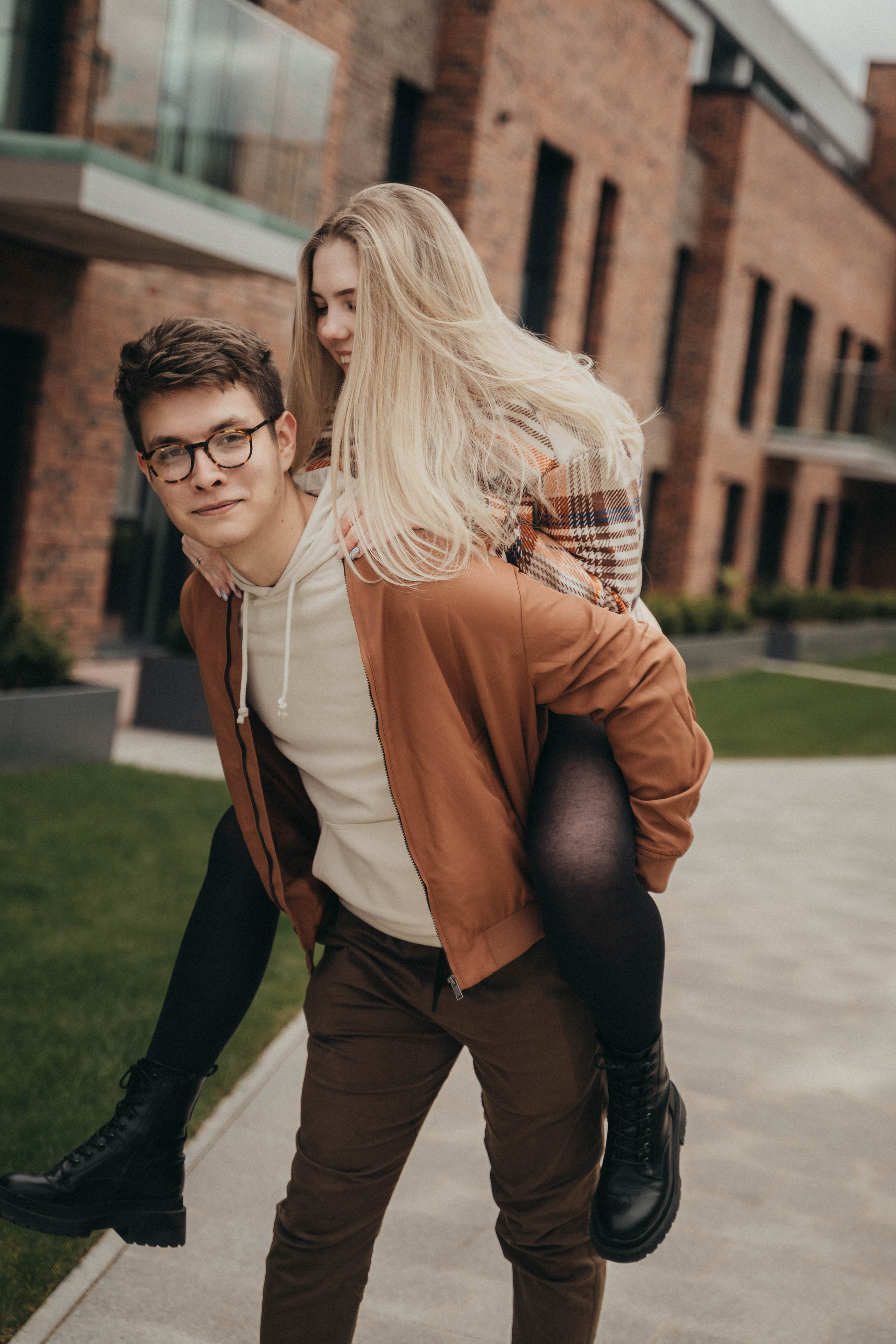 Анастасия и Максим. Главная