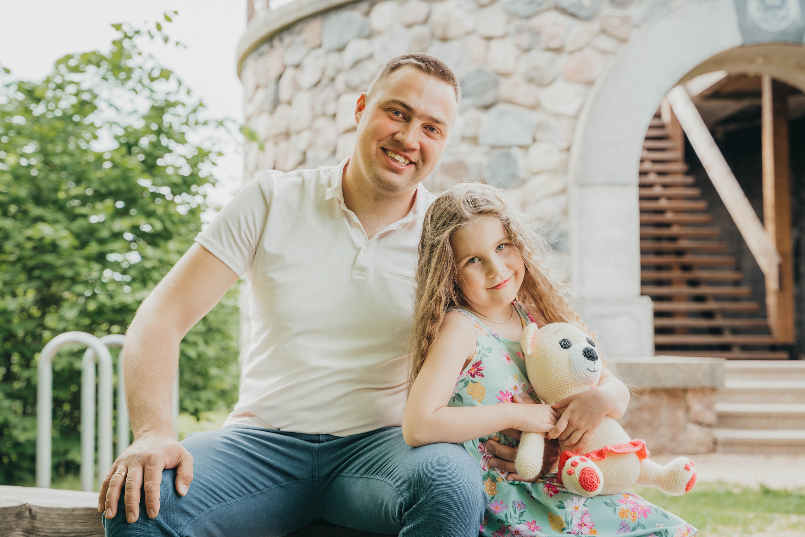 Александр, Нелли и Мишель. Главная