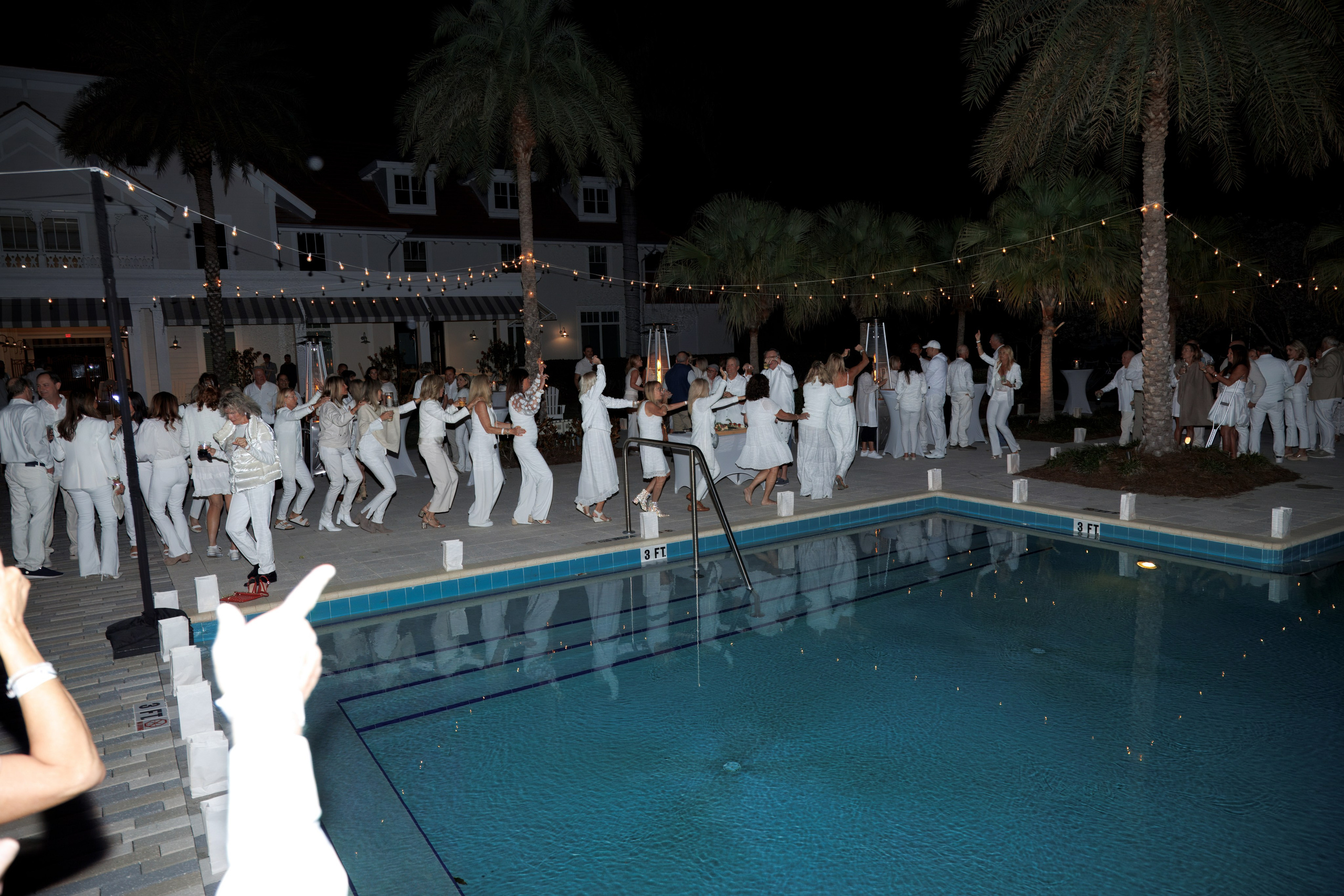 The Isles White Party. Out and About 239