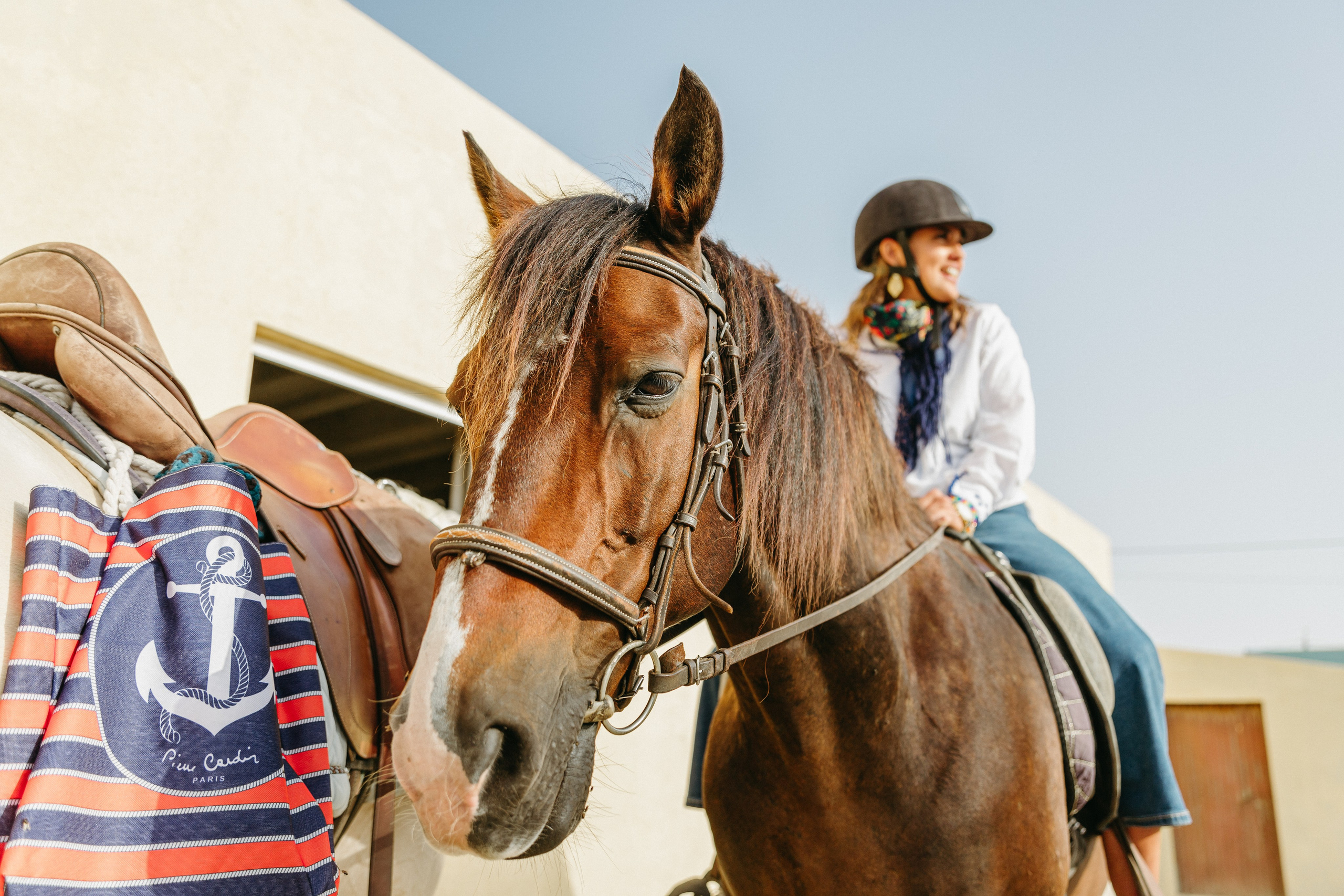 Marlene & Tiago com filhos. Passeios a Cavalo na Praia Peniche | Eco Salgados Agroturismo