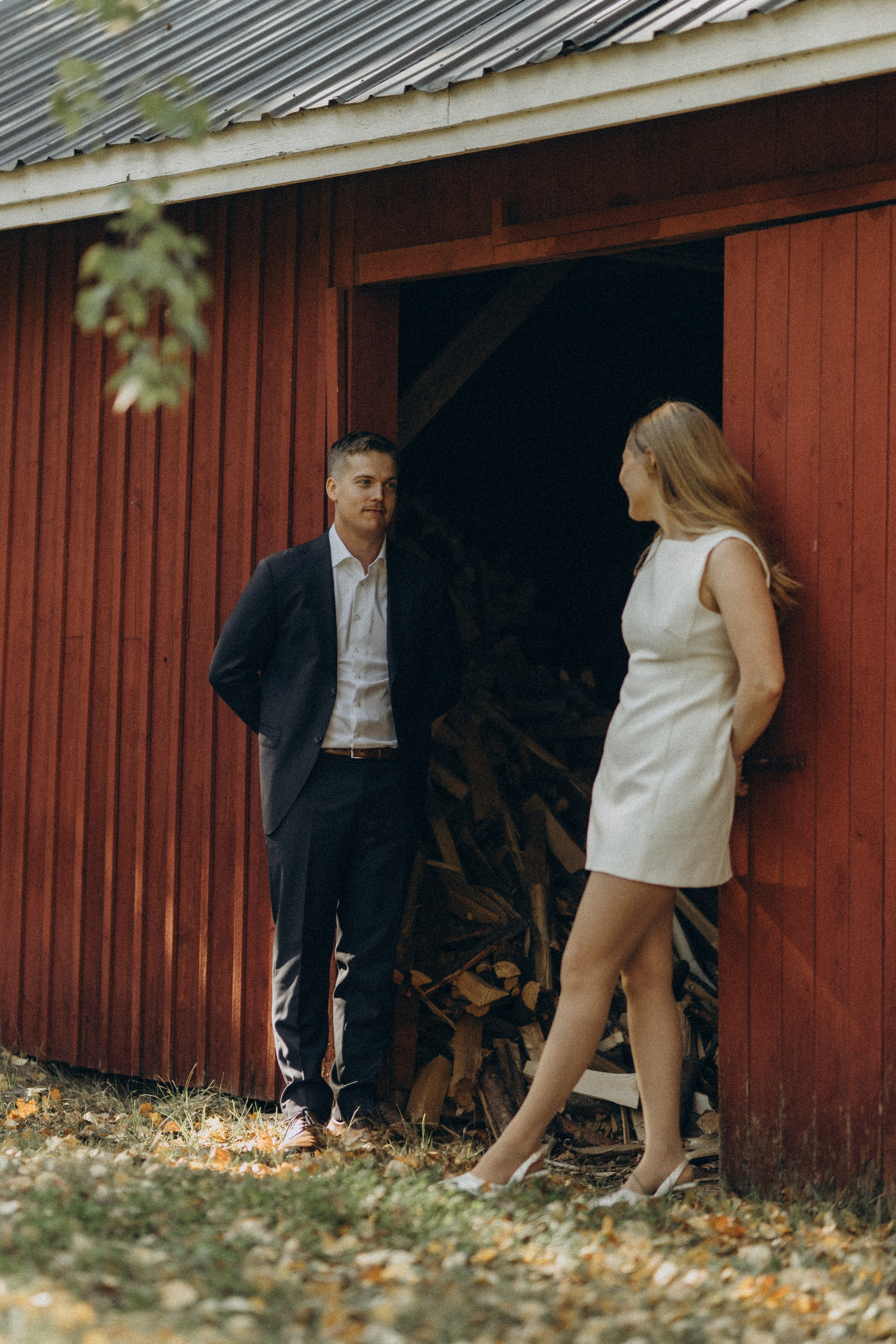 Wedding photo session in Pornainen. Wedding and portrait photographer in Helsinki Vickan O