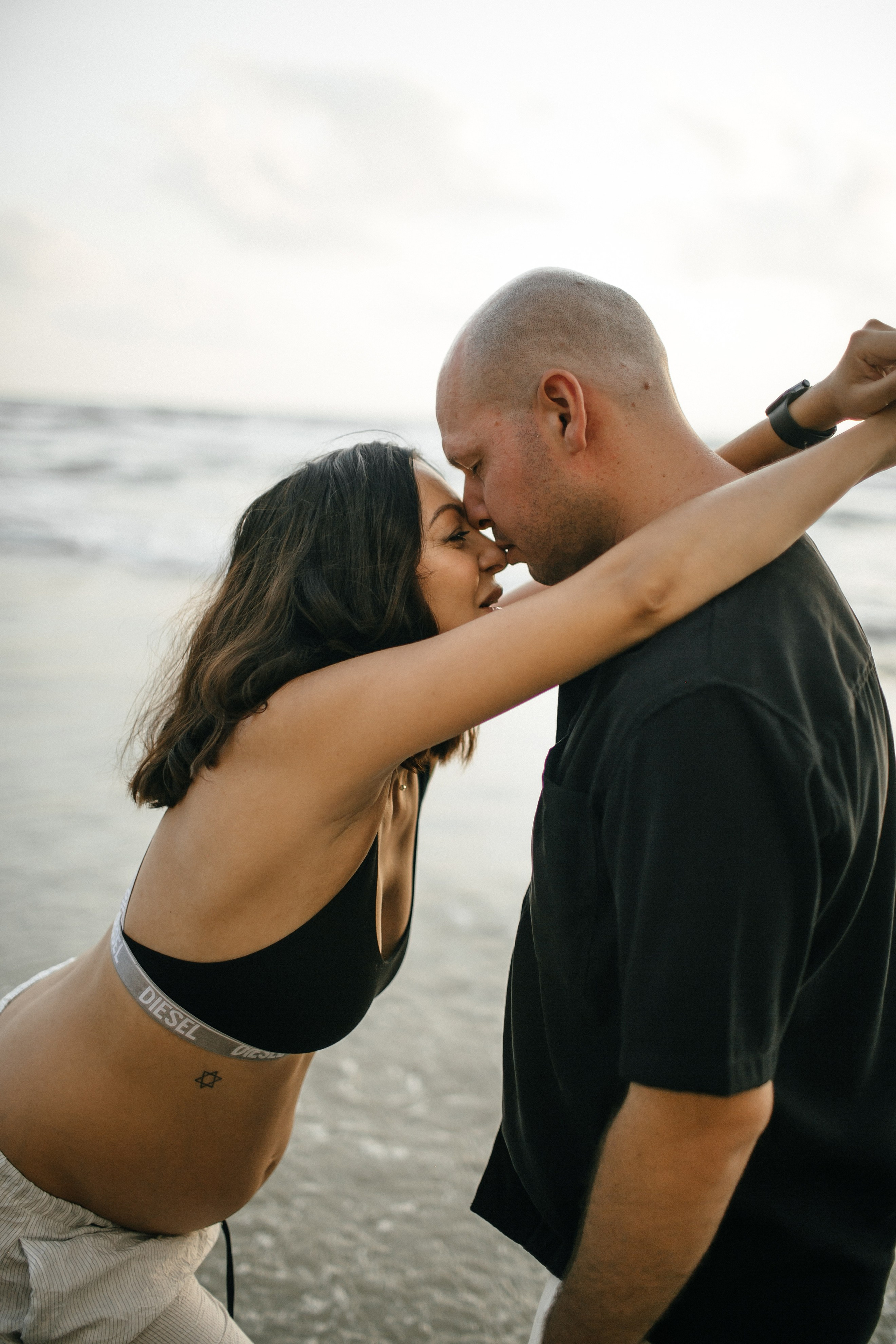 Katya & Fil Givat Olga. Family photographer in Israel