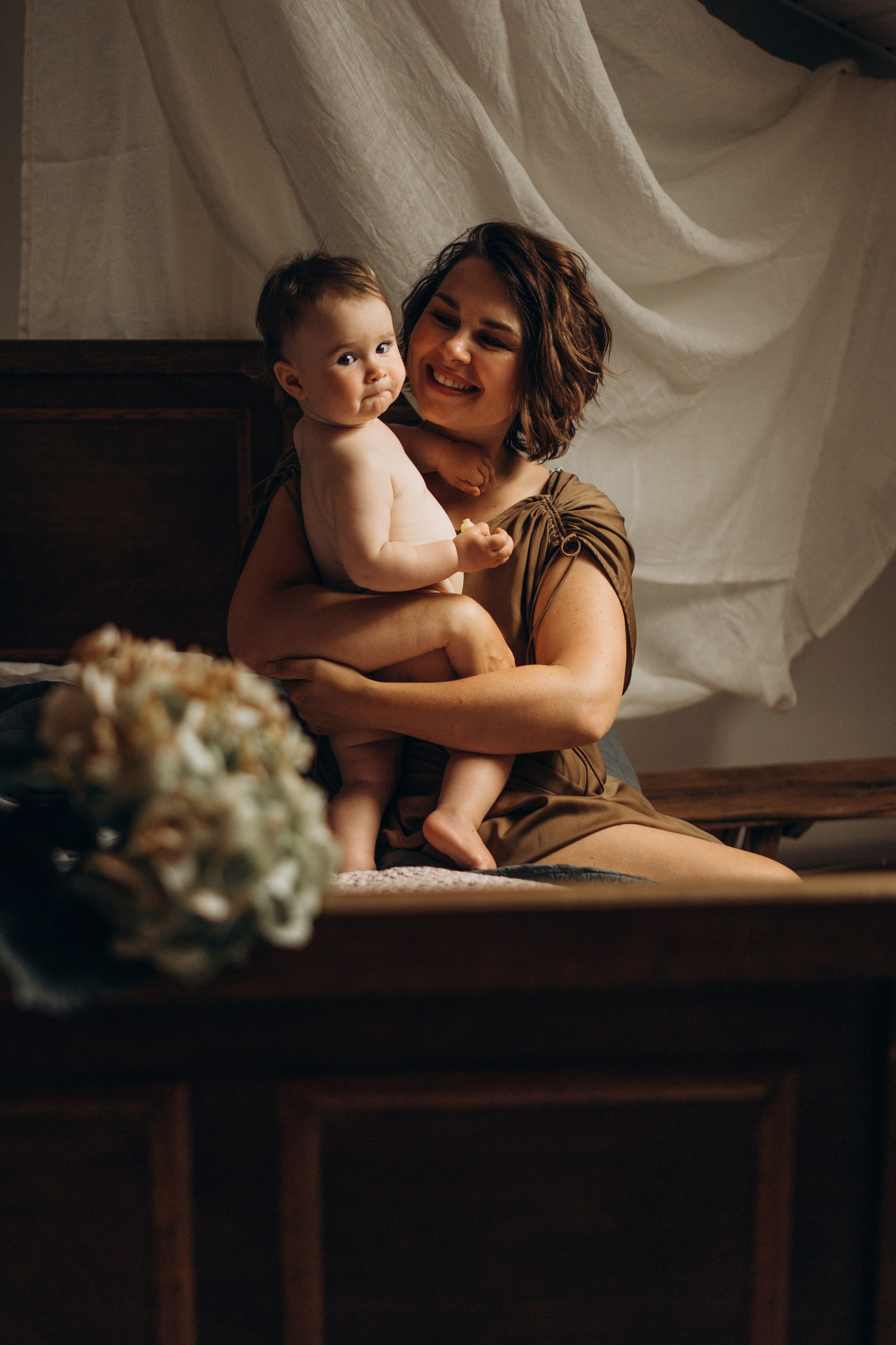 Julia & Grace. Family photographer in Helsinki, Victoria Guadagno