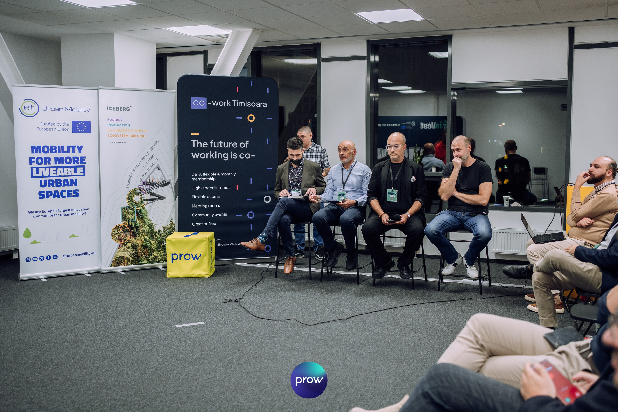 InVest DemoDay @ Cowork. Cozac Cristian Photographer