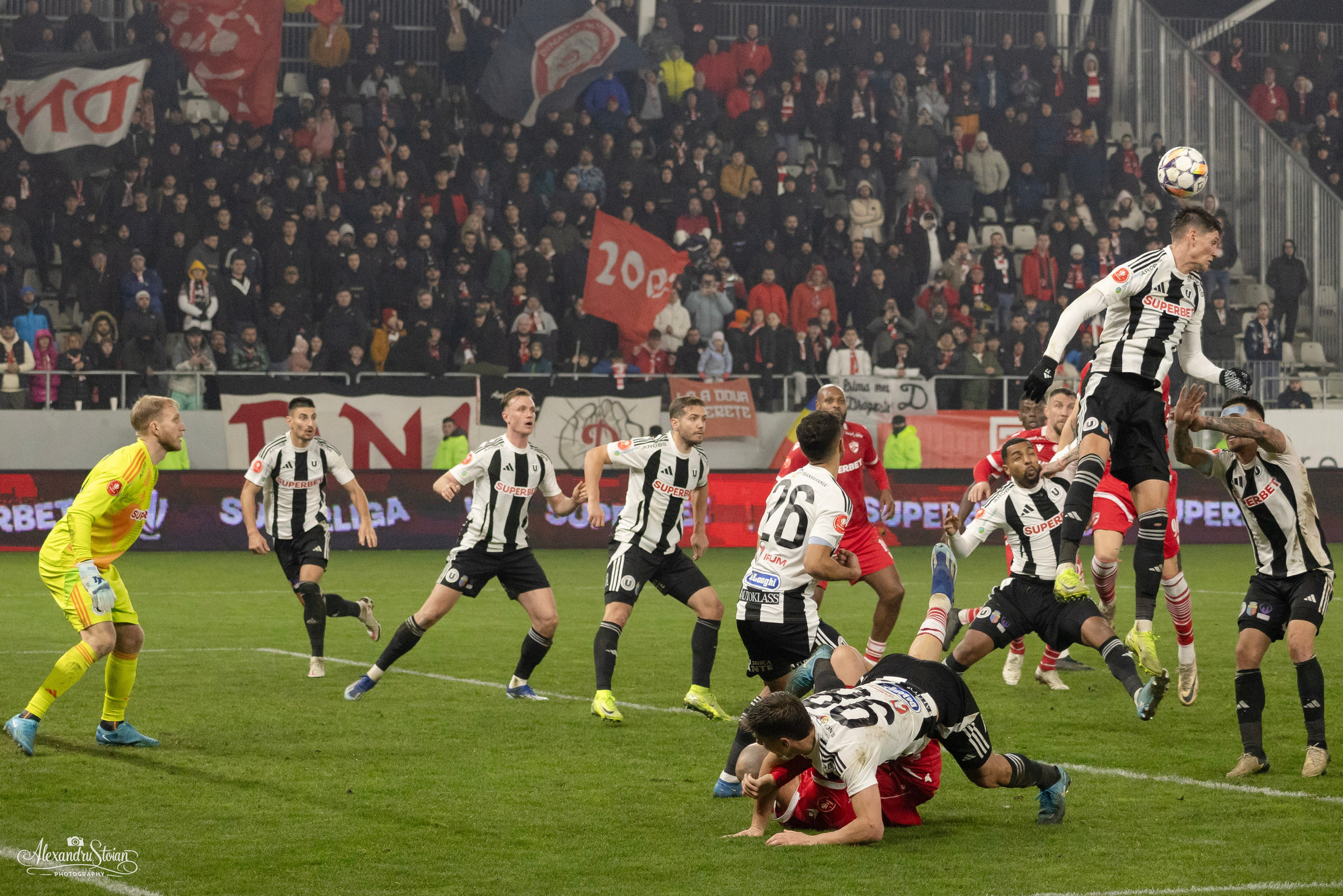 Fotbal (Colaj). Http://www.alexphoto.ro