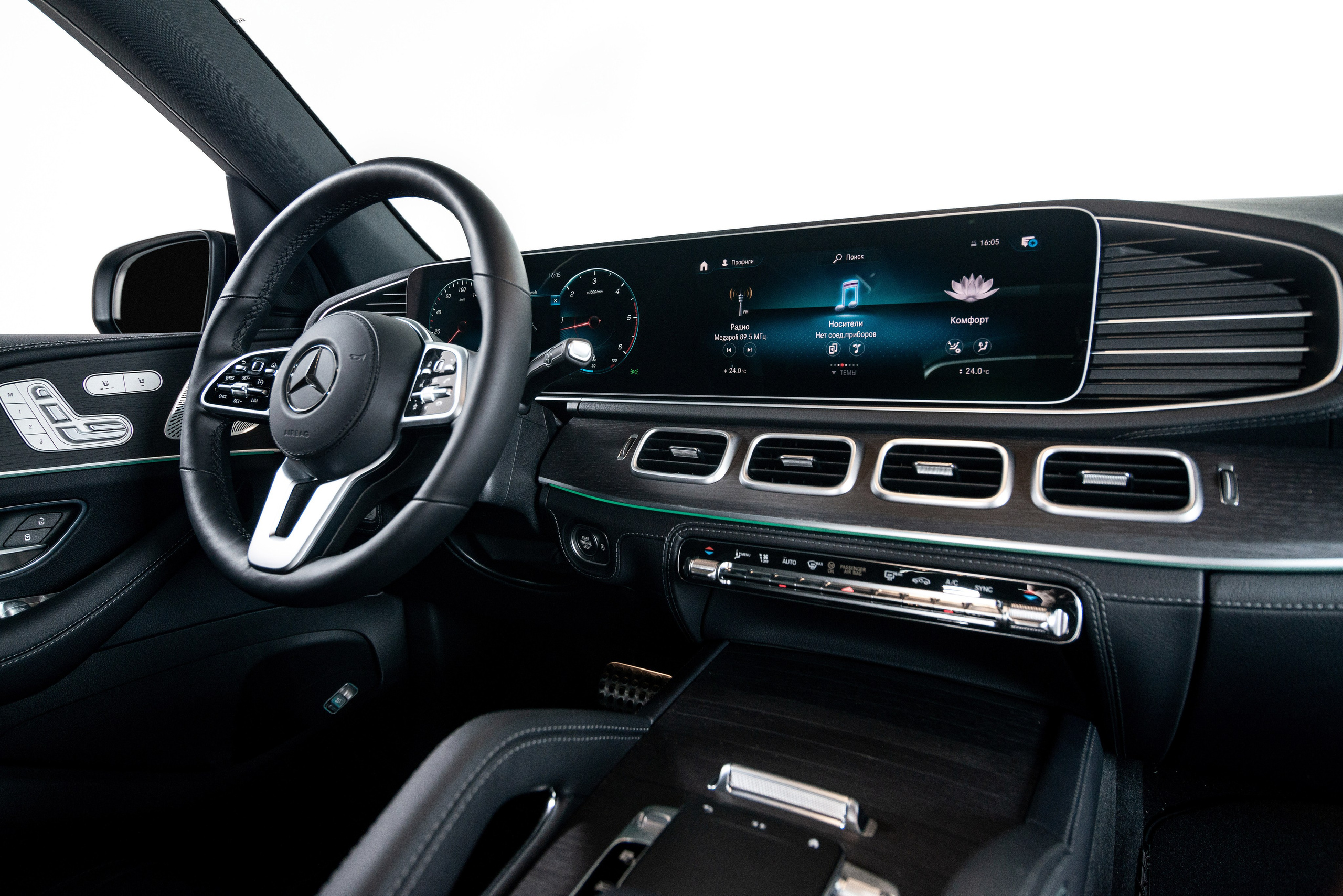 Автомобильная фотосъемка Mercedes GLS в студии. FOTÓGRAFO MÉXICO QUINTANA ROO