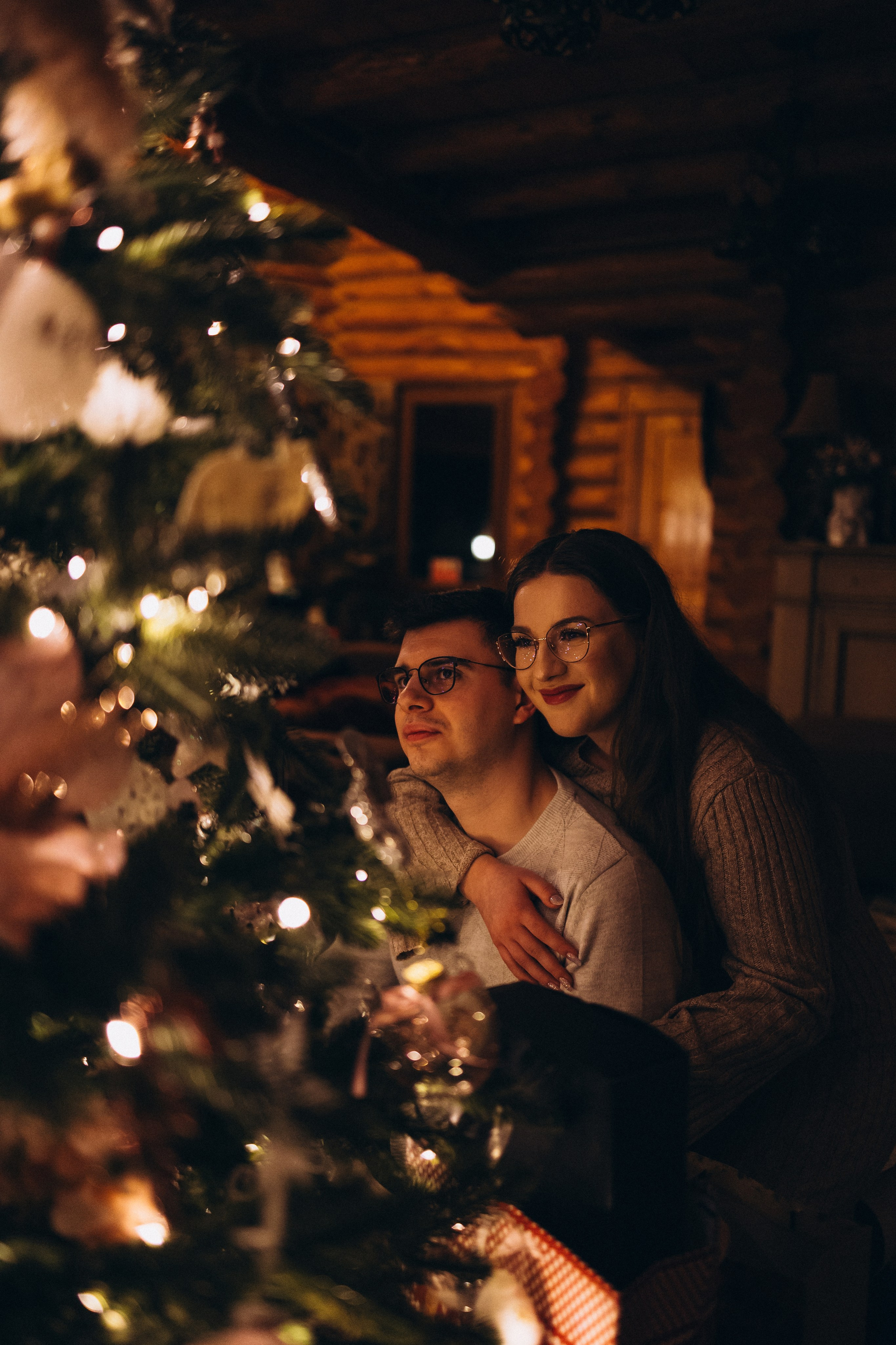 Iustina & Alex. Wedding Photographer, based in Iasi, Romania, but will travel all over the globe to make sure you look amazing in all your wedding photos