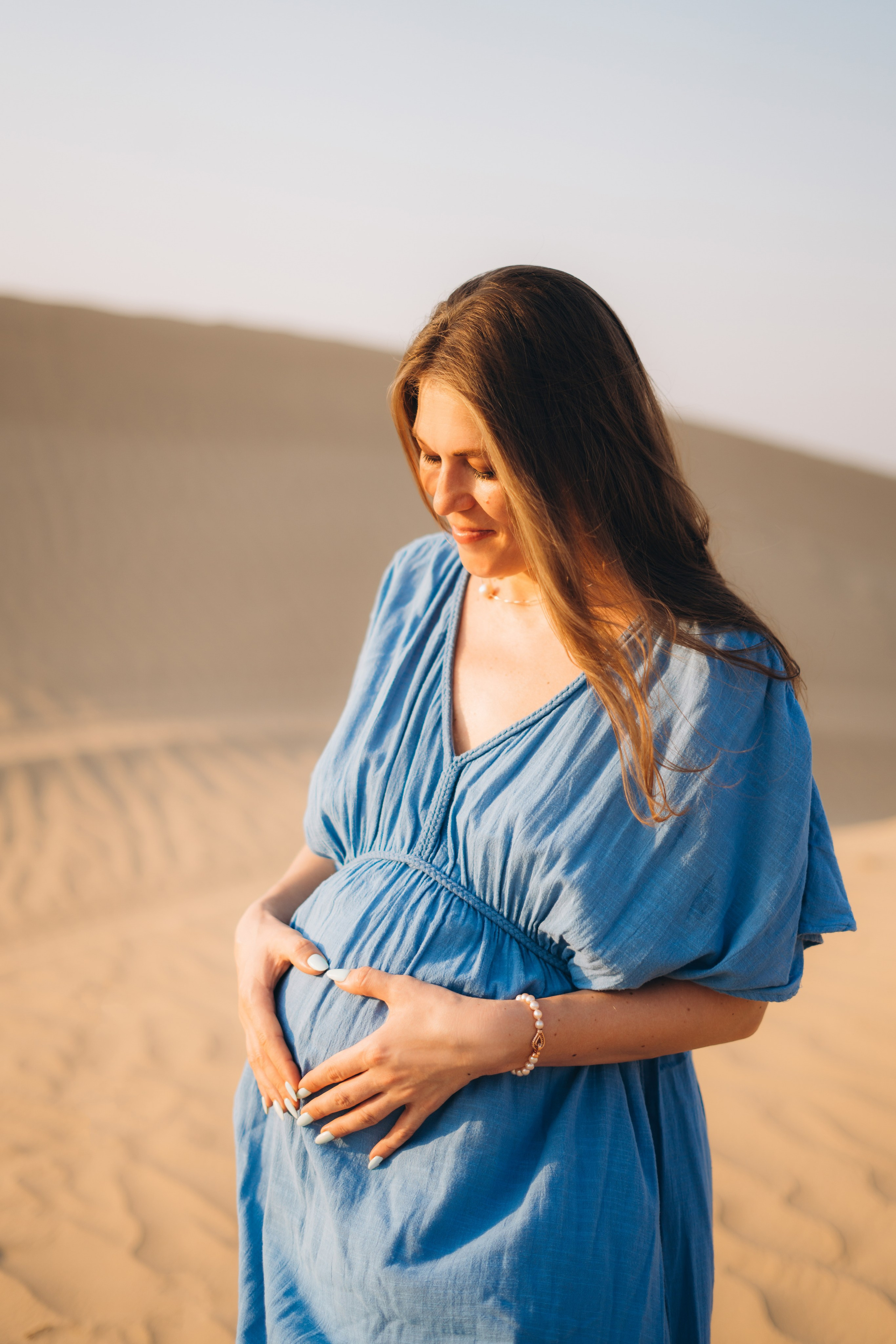 Golden Sands, glowing life. Angela Iakovleva — Family Photographer in Dubai