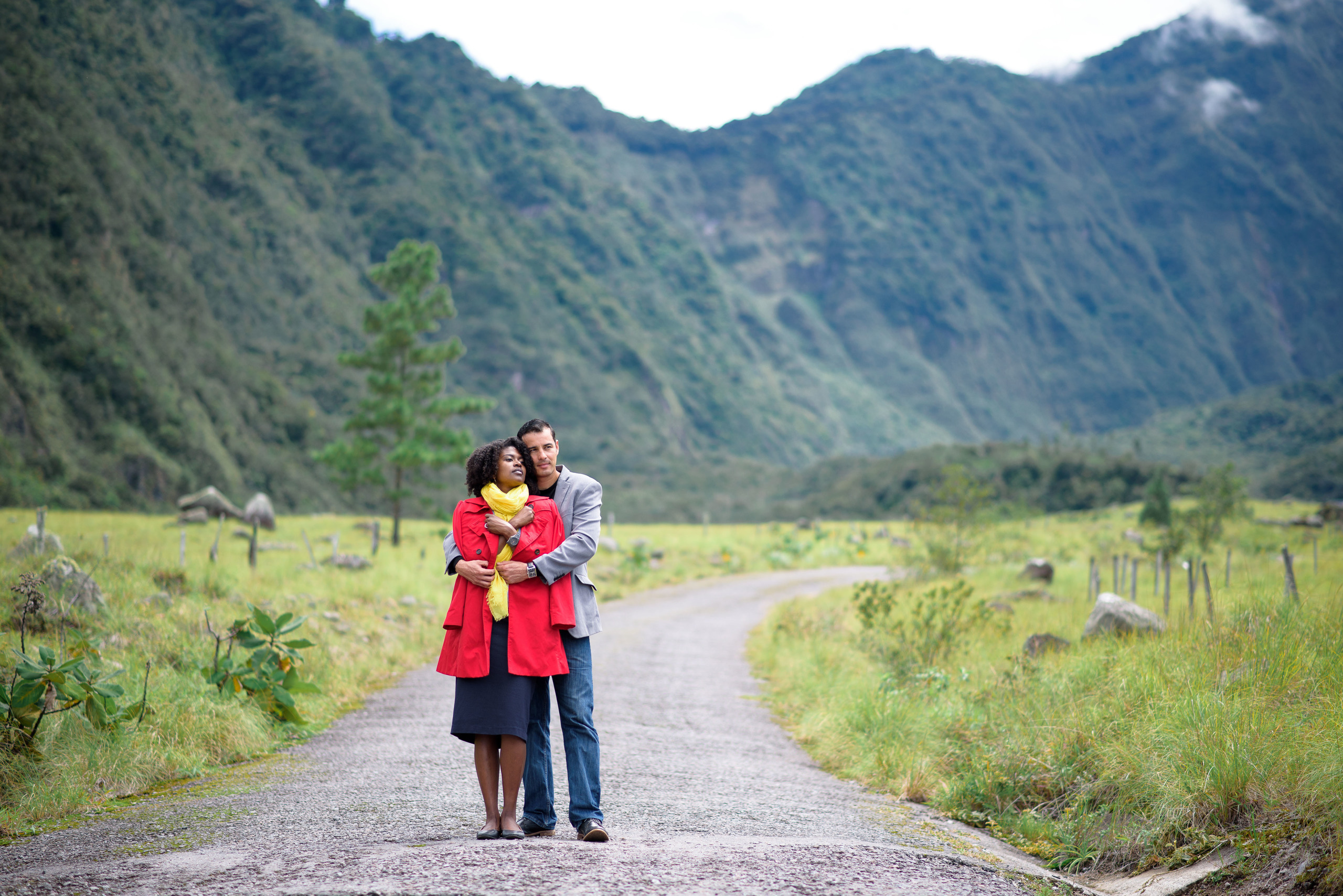 Love story en las faldas de volcán Barú. Fotógrafo familiar, retratos. Panamá, Chiriqui. Ruslán Rusakóv