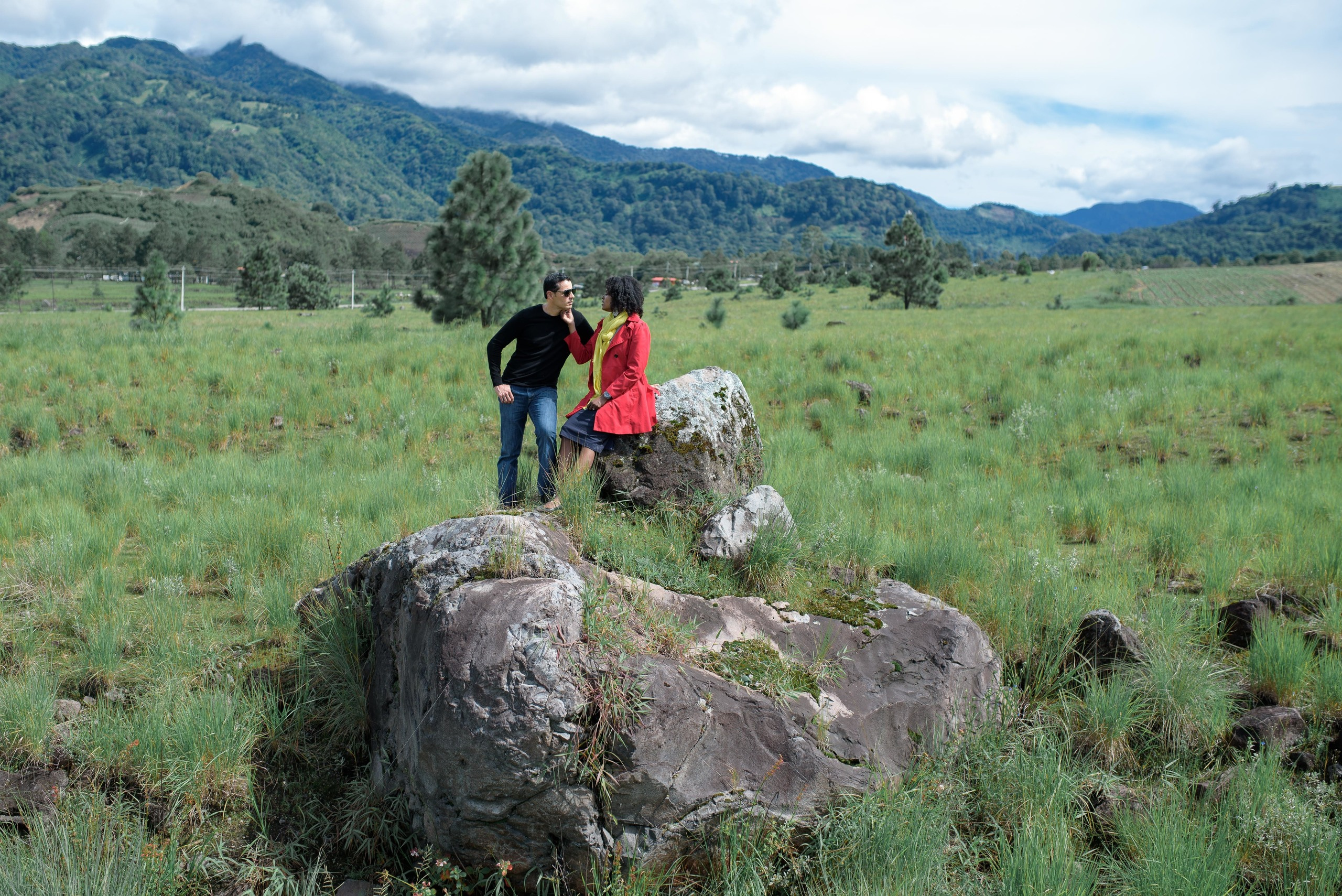 Love story en las faldas de volcán Barú. Fotógrafo familiar, retratos. Panamá, Chiriqui. Ruslán Rusakóv