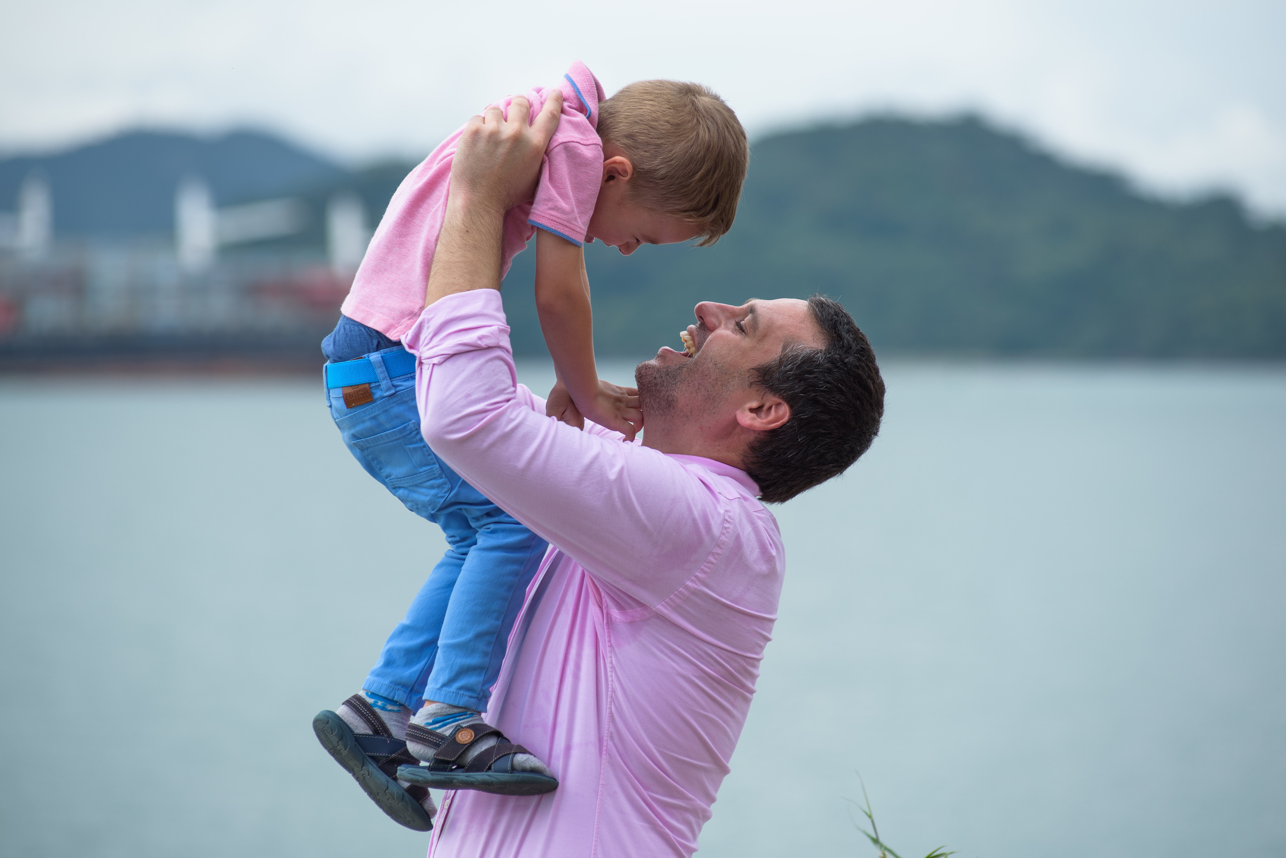 Marina & Makson. Fotógrafo familiar, retratos. Panamá, Chiriqui. Ruslán Rusakóv