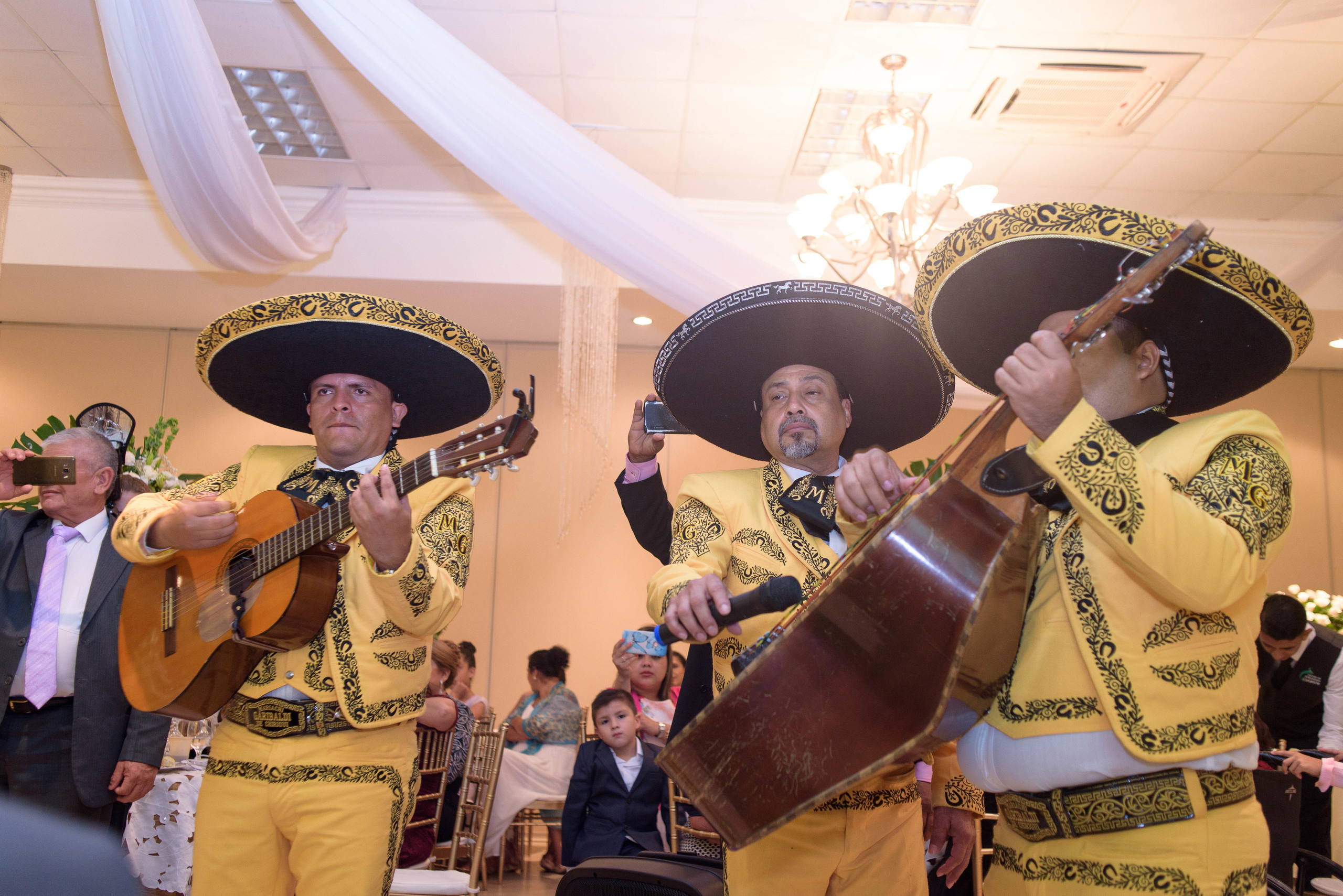 Jetzy & Leander. Fotógrafo familiar, retratos. Panamá, Chiriqui. Ruslán Rusakóv