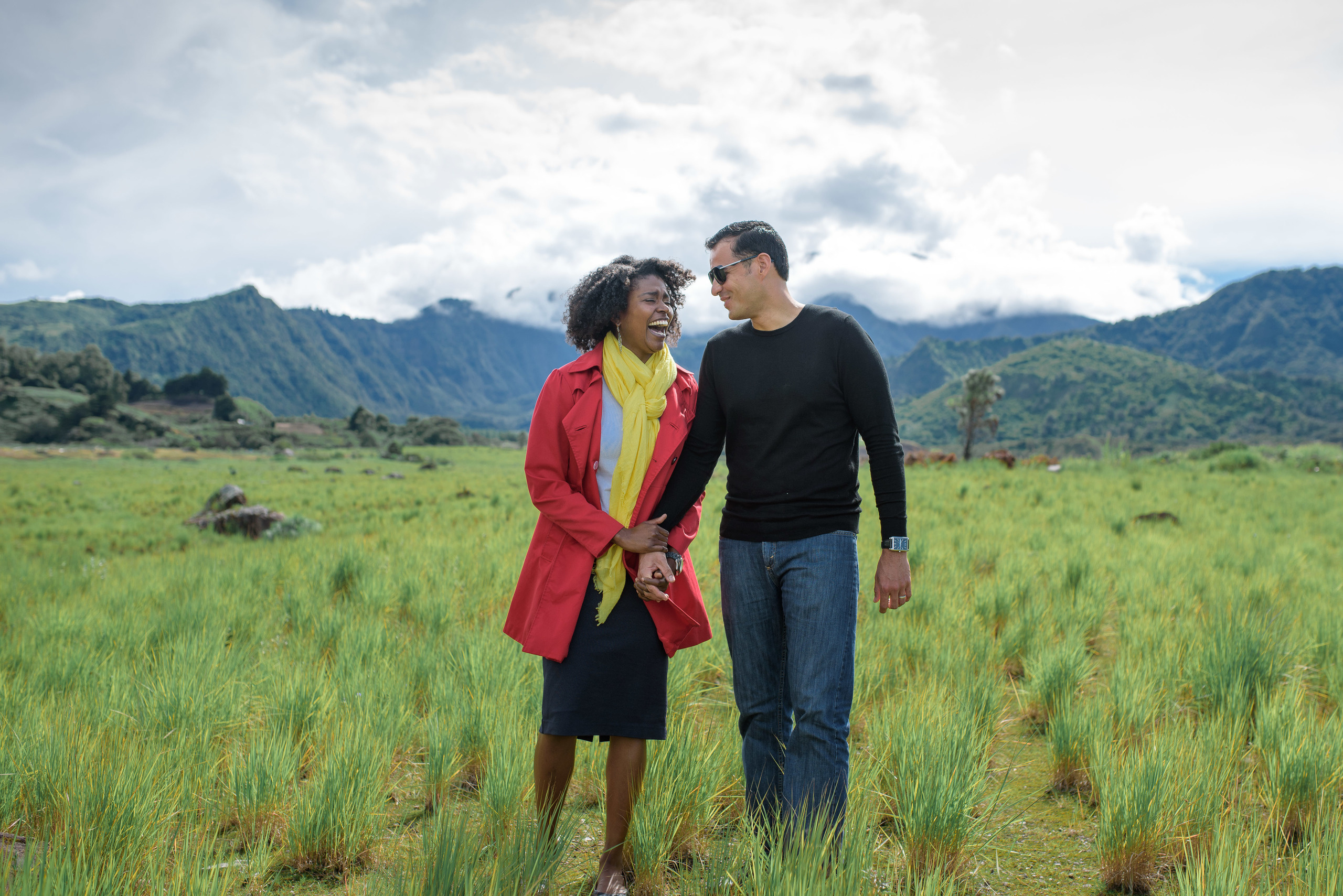 Love story en las faldas de volcán Barú. Fotógrafo familiar, retratos. Panamá, Chiriqui. Ruslán Rusakóv