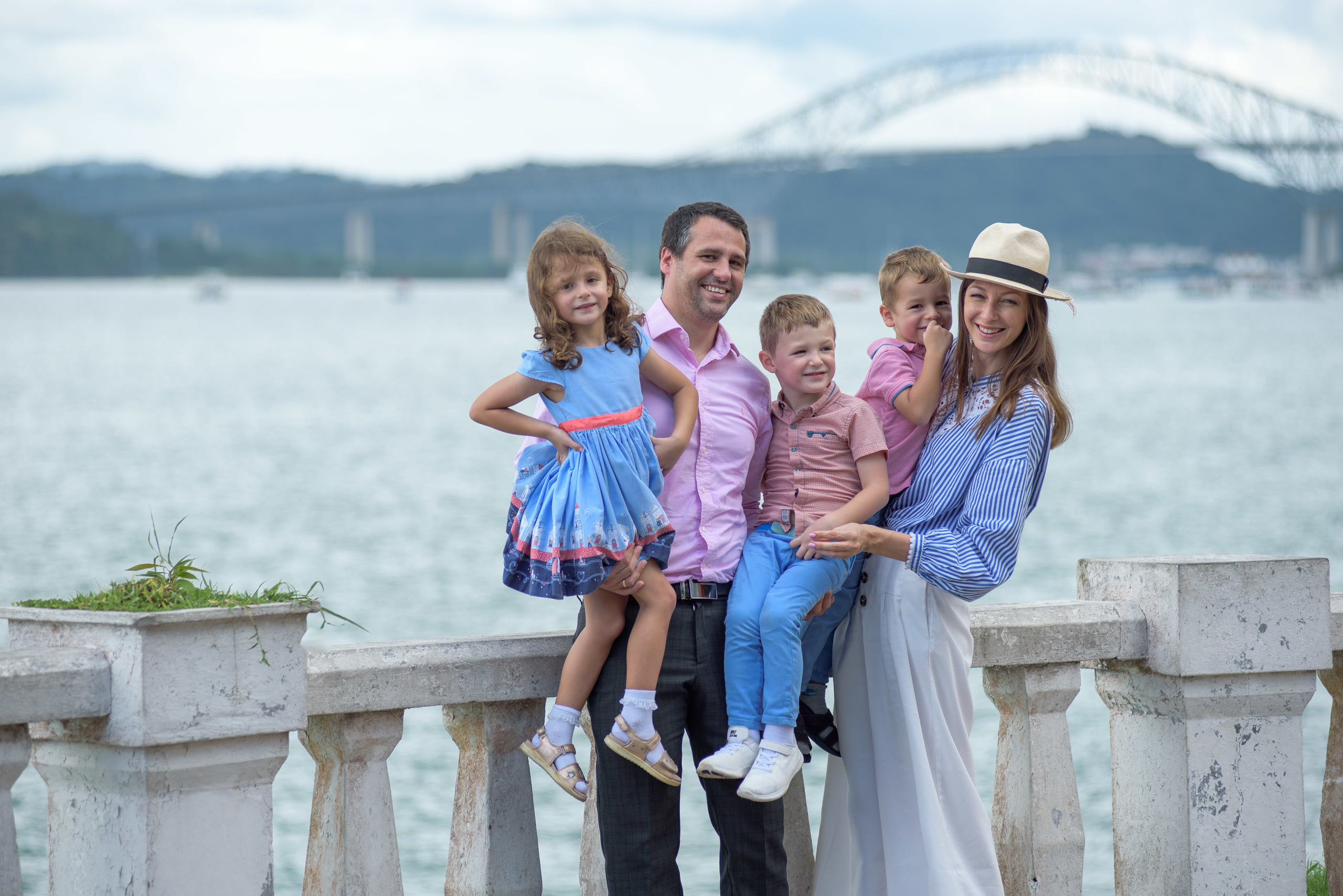 Marina & Makson. Fotógrafo familiar, retratos. Panamá, Chiriqui. Ruslán Rusakóv