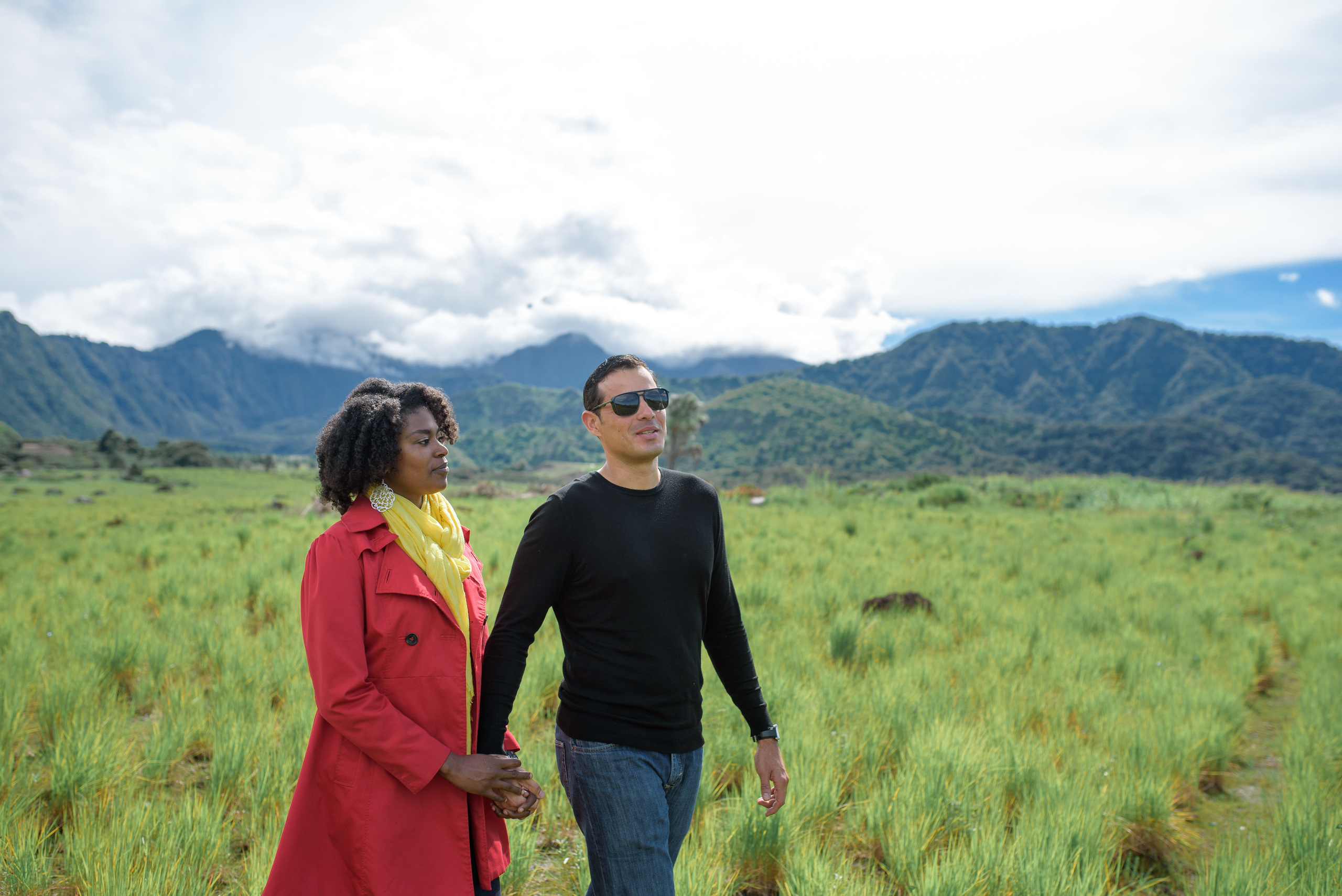 Love story en las faldas de volcán Barú. Fotógrafo familiar, retratos. Panamá, Chiriqui. Ruslán Rusakóv
