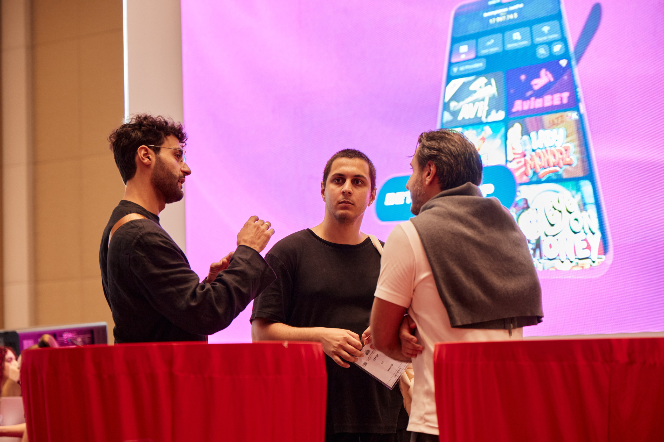 BETCONSTRUCT AI. Фотограф и видеограф Тбилиси, Грузия — Мамука | Портреты, Репортаж, Fashion, Видео