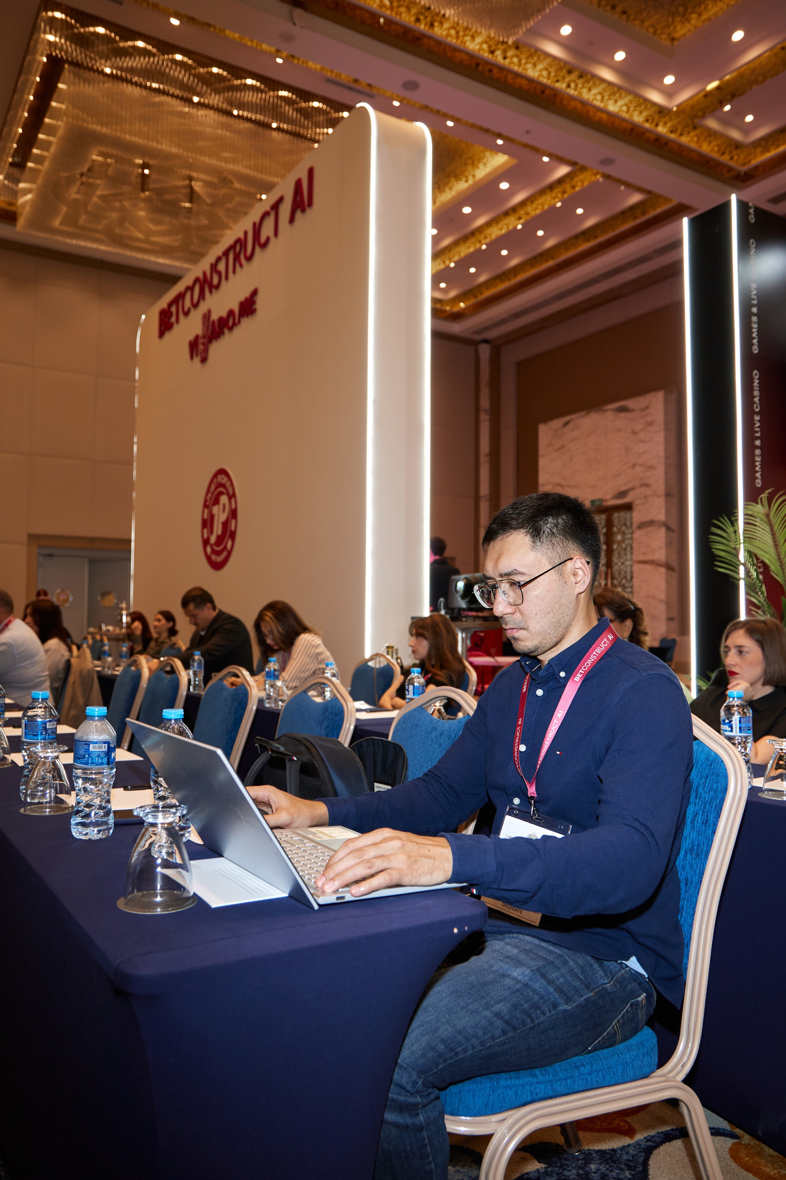 BETCONSTRUCT AI. Фотограф и видеограф Тбилиси, Грузия — Мамука | Портреты, Репортаж, Fashion, Видео