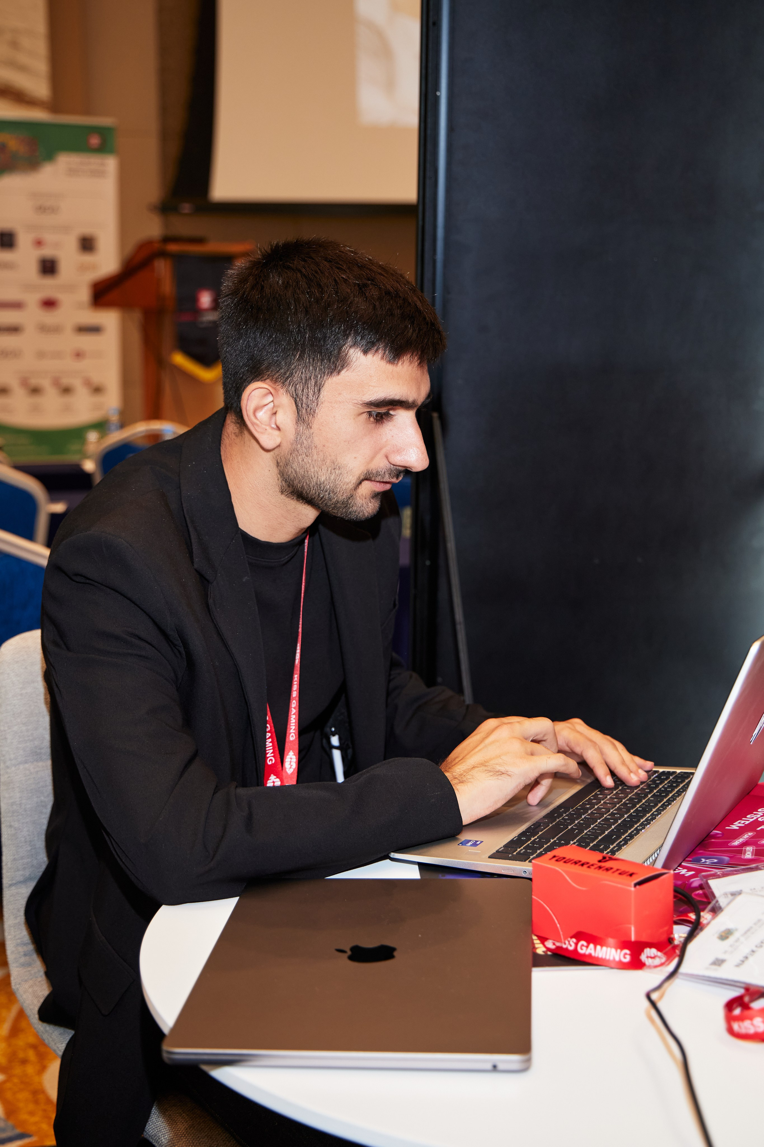 BETCONSTRUCT AI. Фотограф и видеограф Тбилиси, Грузия — Мамука | Портреты, Репортаж, Fashion, Видео