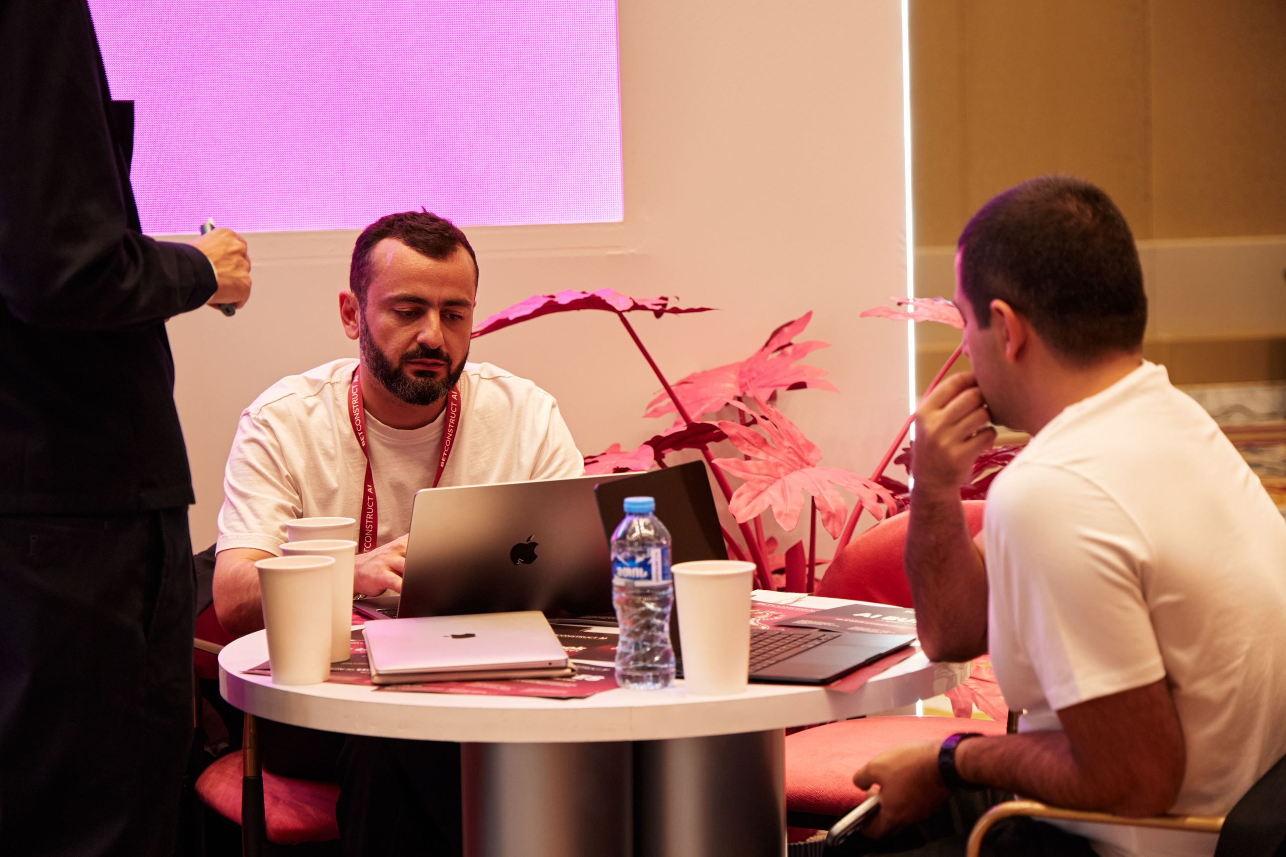 BETCONSTRUCT AI. Фотограф и видеограф Тбилиси, Грузия — Мамука | Портреты, Репортаж, Fashion, Видео