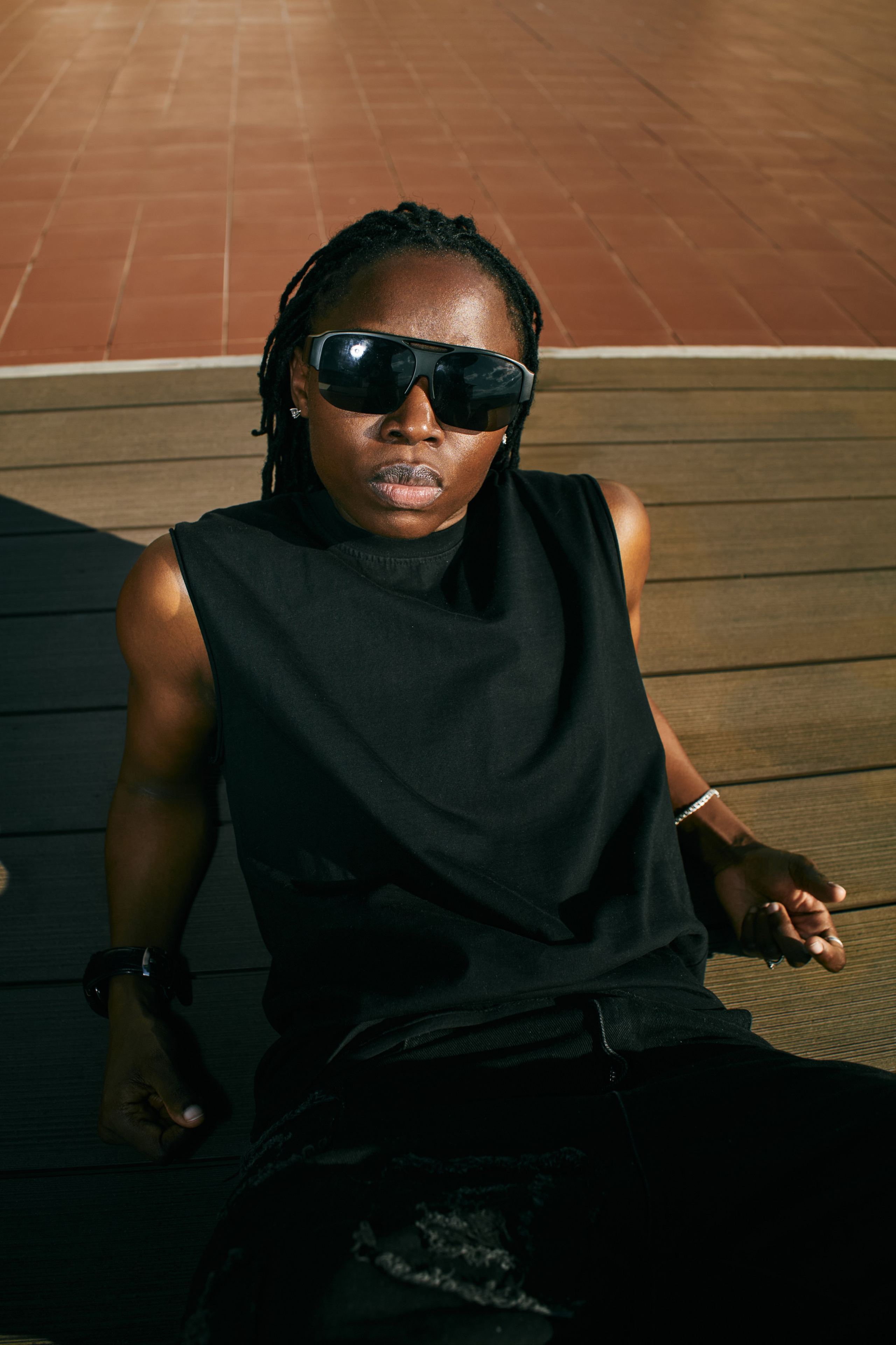 International Style: A street-style photoshoot for a female doctor from Uganda in Tbilisi. Photographer & videographer in Tbilisi, Georgia