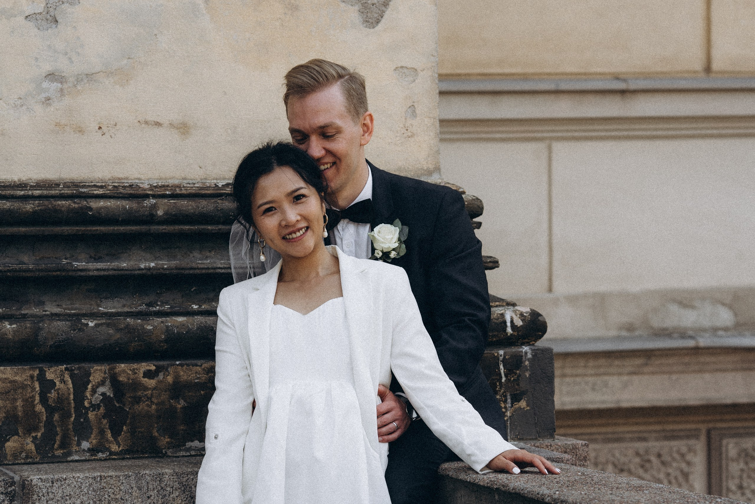 City wedding. Wedding and portrait photographer in Helsinki Vickan O