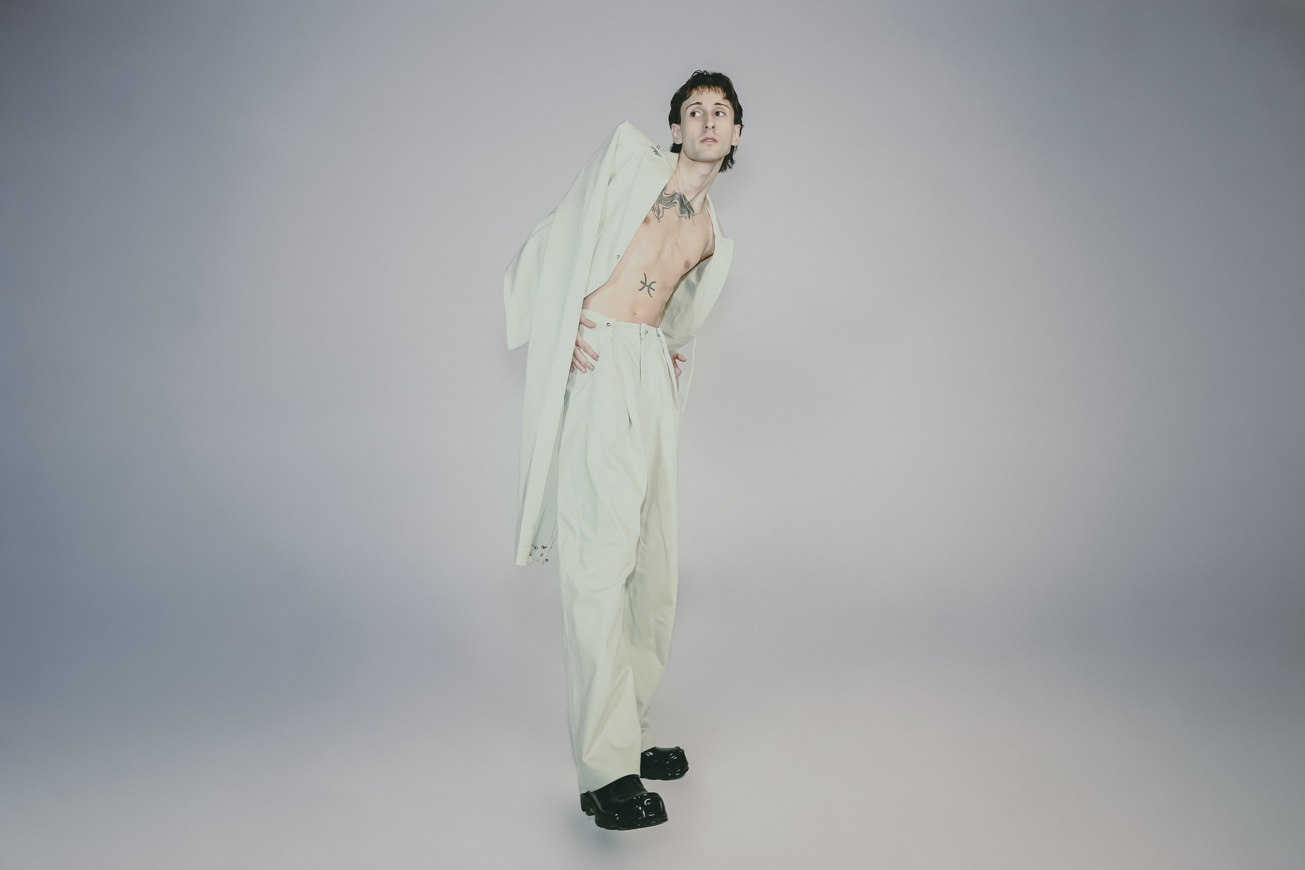 Studio (mark). Asmikiam