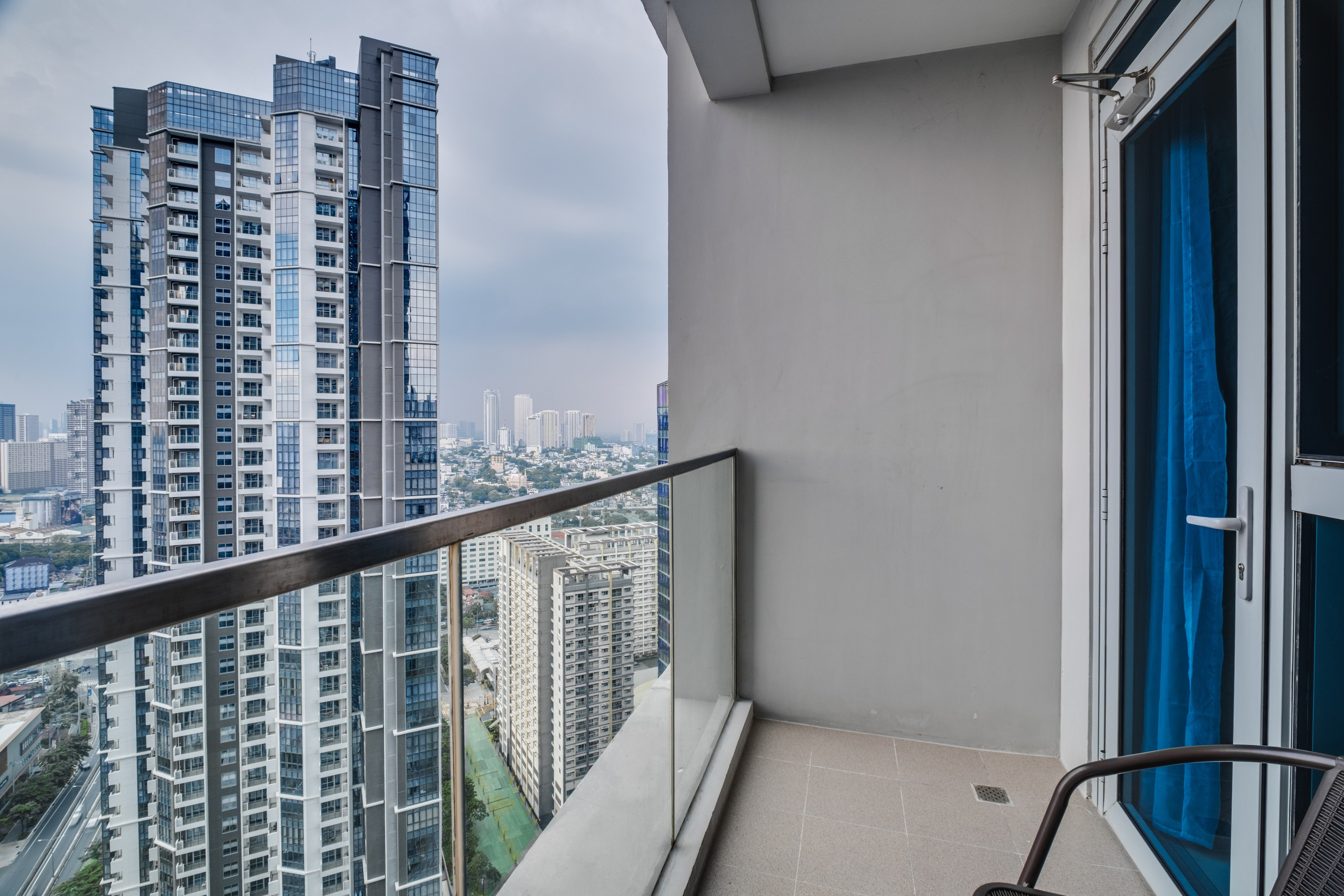 Uptown Parksuites II BGC. Interior & Architectural Photographer Philippines | Argen Carlo Camaclang