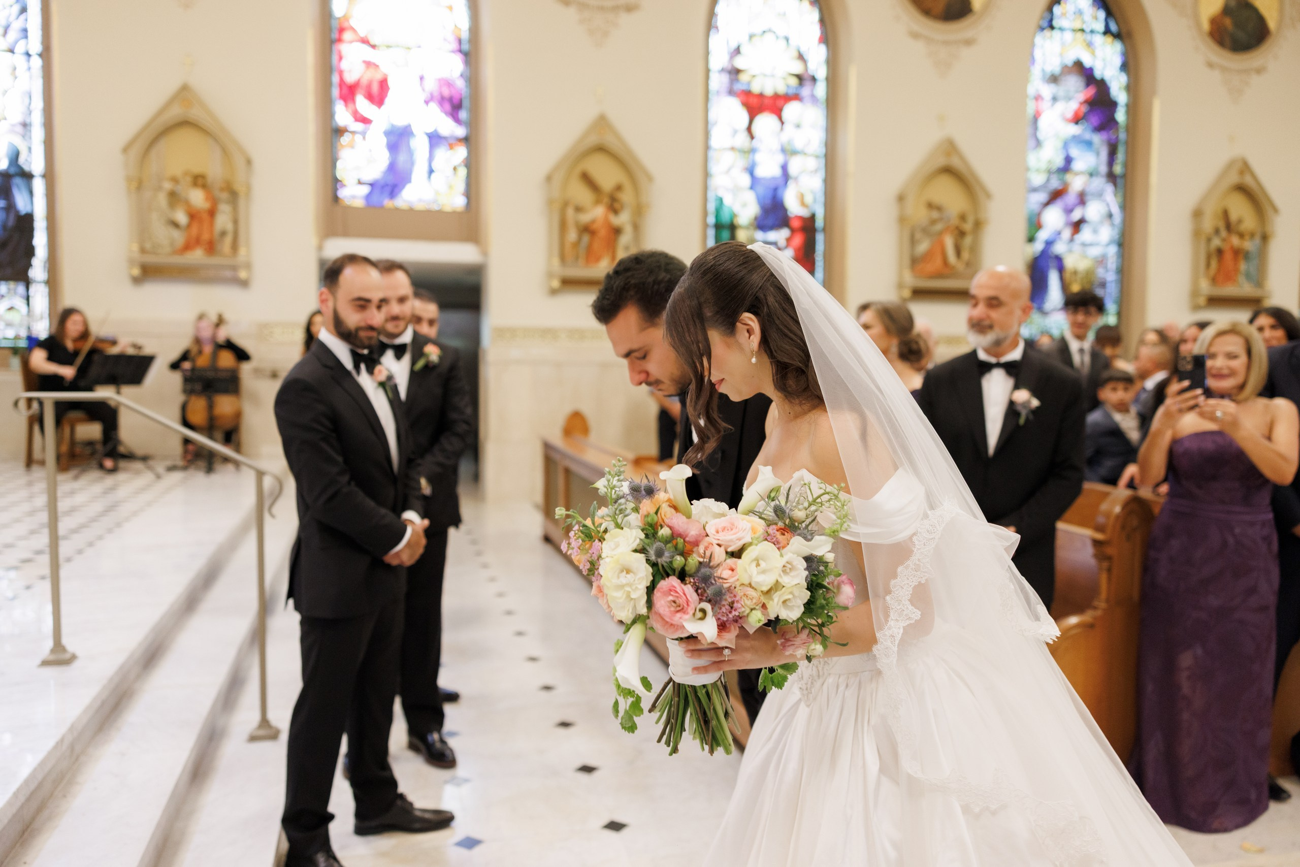 Jewel and Geovany. Wedding Photo & Video