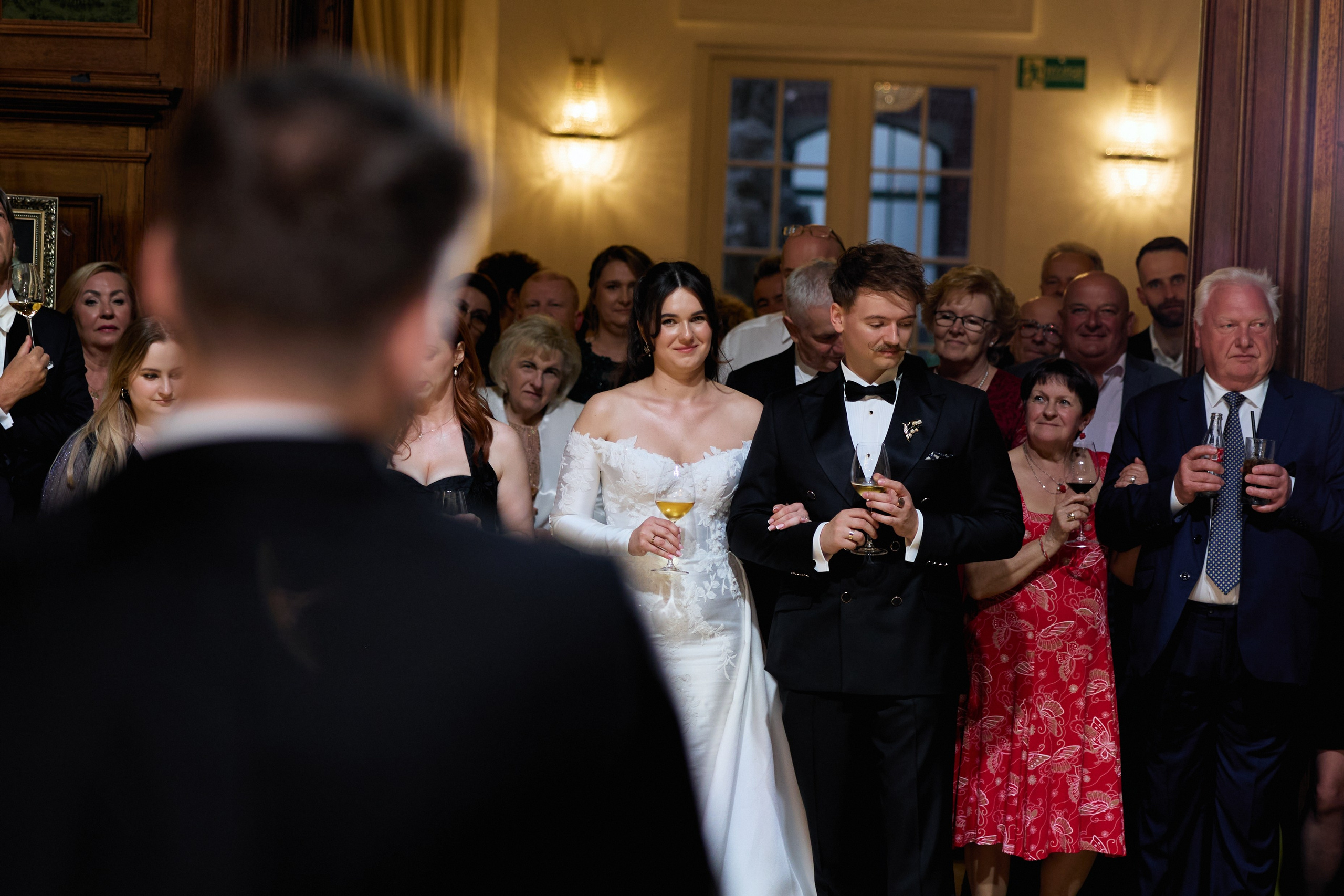 Wiktoria & Kacper. Pałac Goetz. Fotograf ślubny i rodzinny w Krakowie Yana Klymova