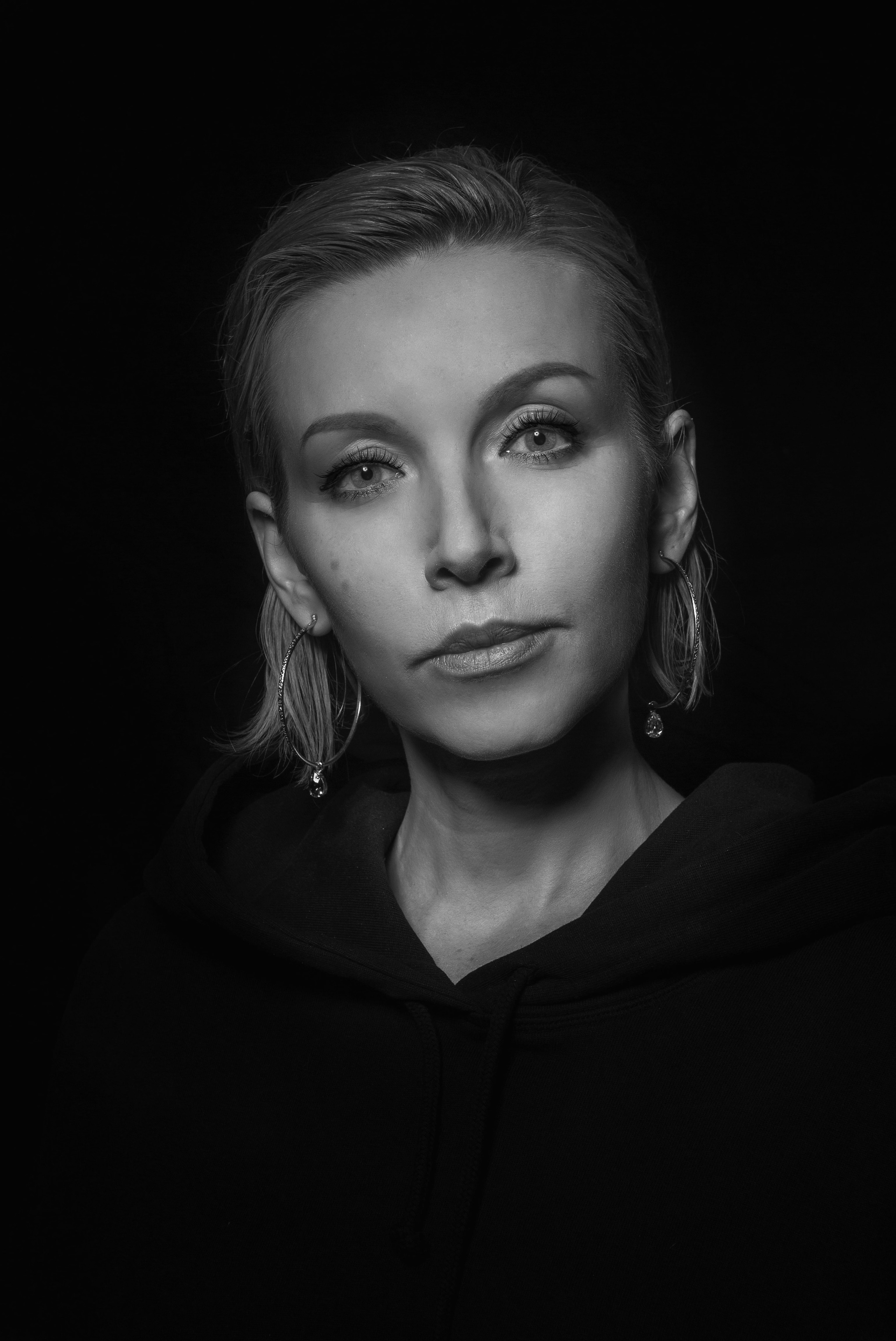 Porträtt, modellfoto. Bröllopsfoto, foto, flygfoto i Stockholm