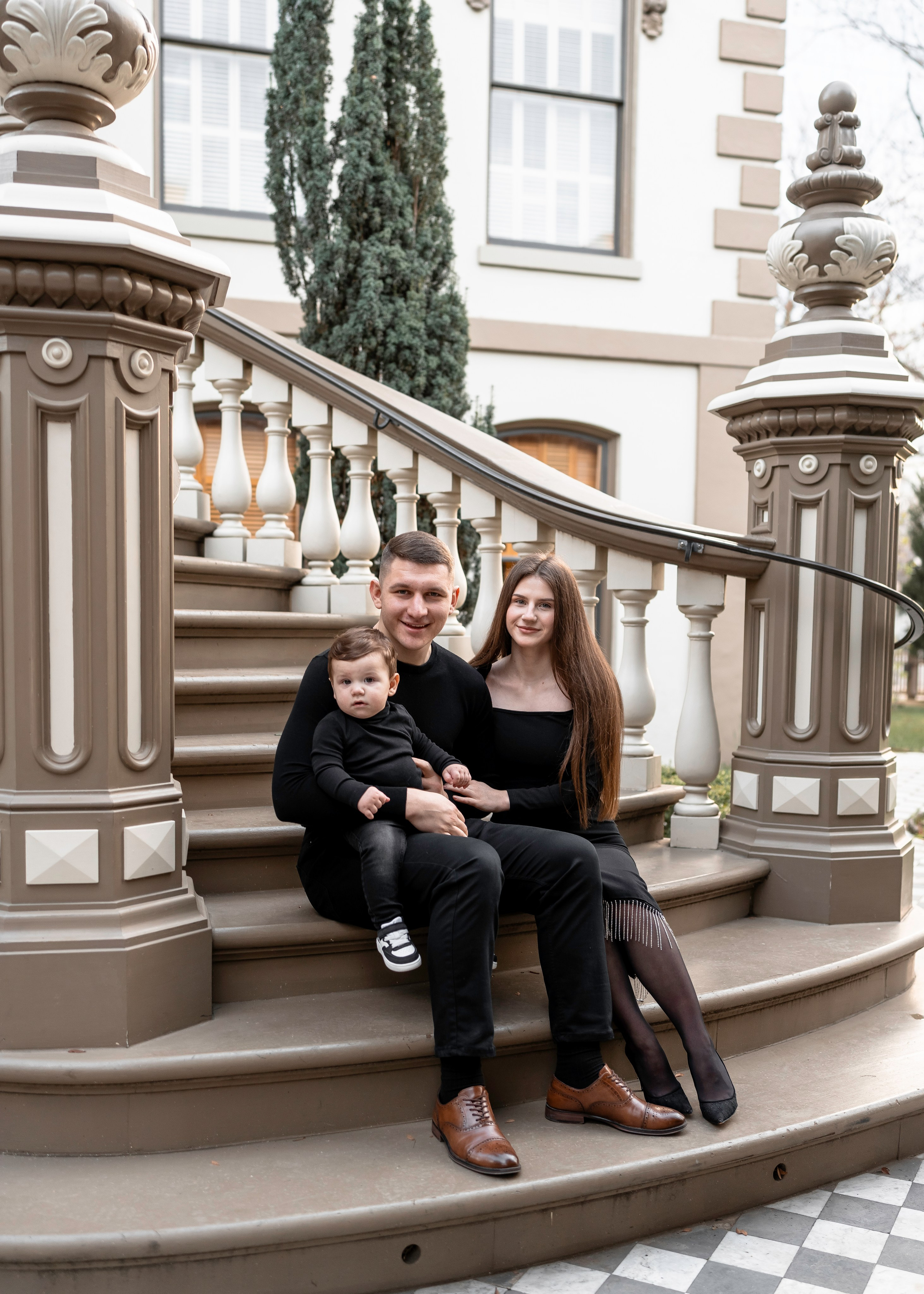 Artem, Nadia & Elisha. Family photographer in Sacramento | Sofia Pavenko